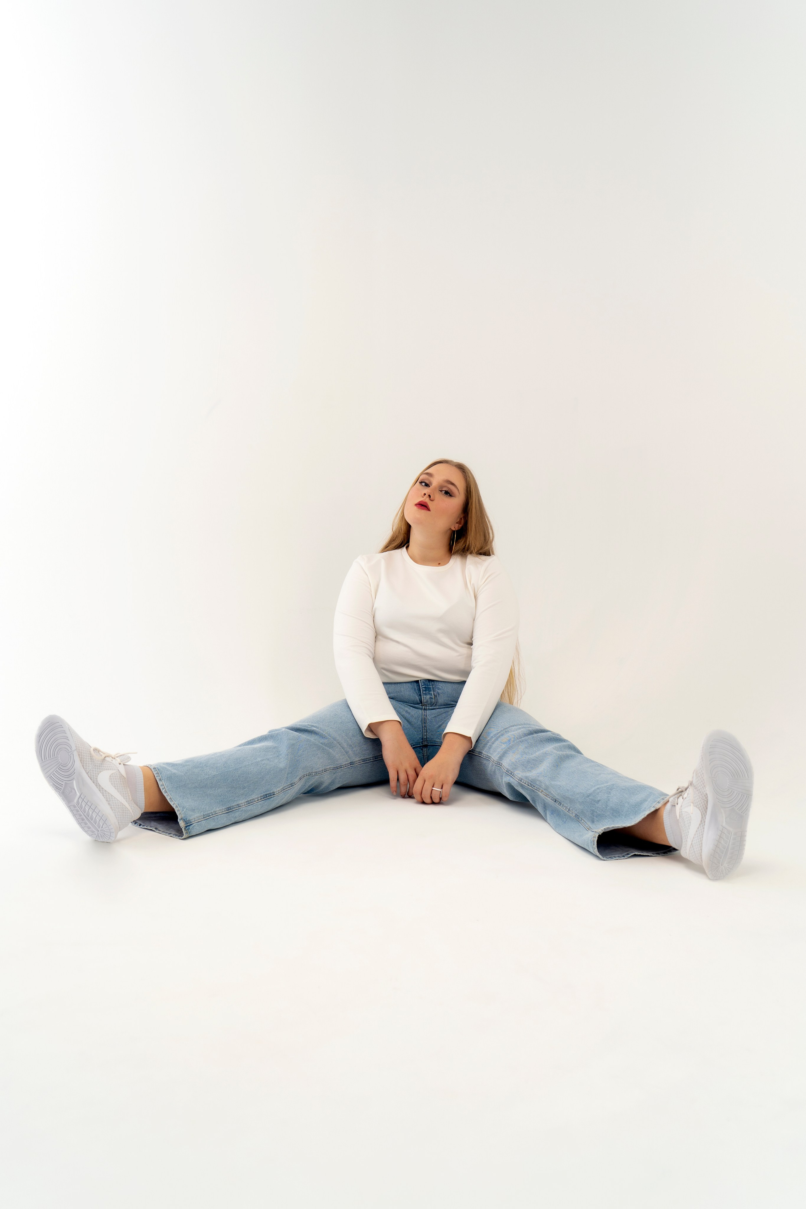 Таня. Портрет. Циклорама. Главная