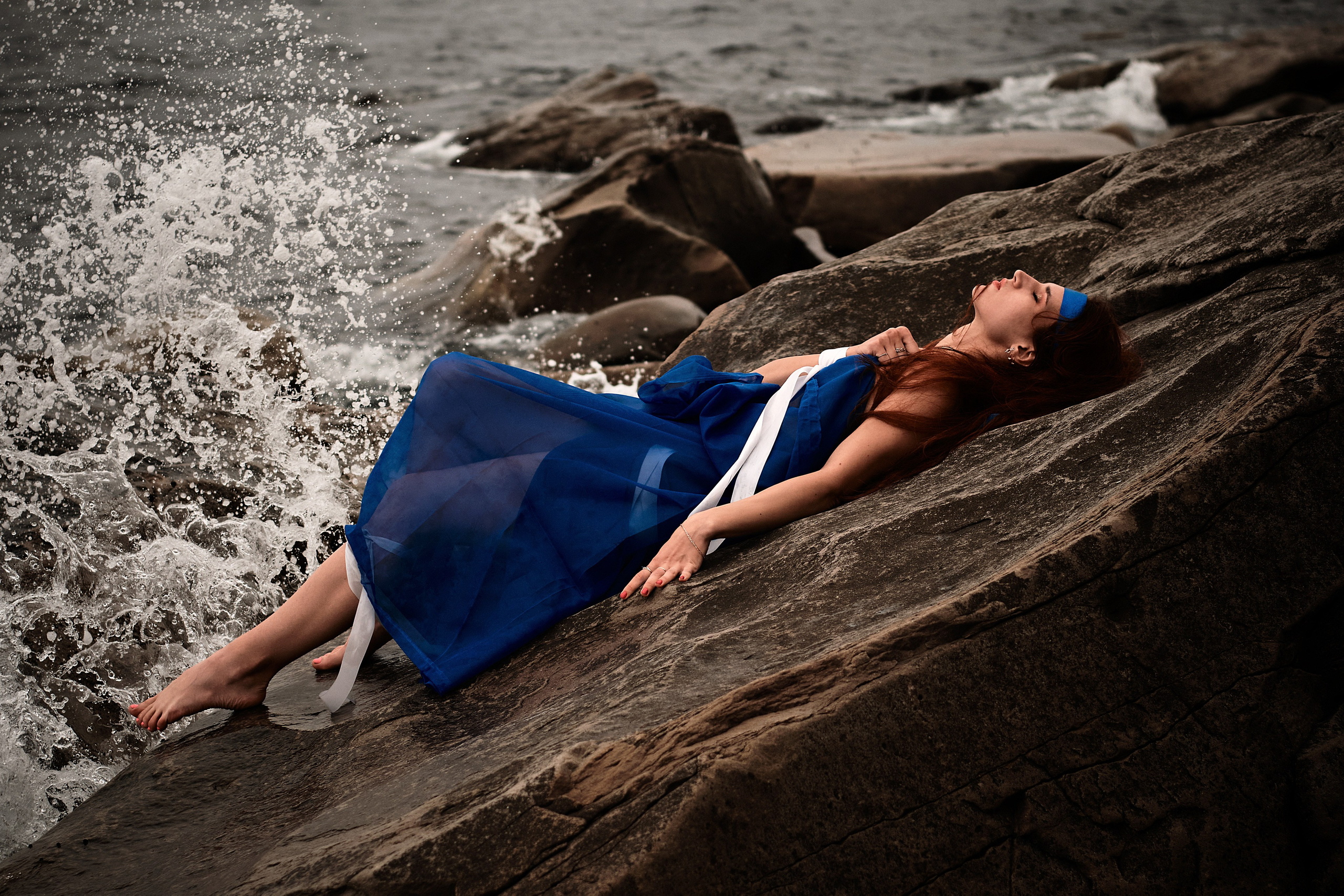 Фотосессии с цветным тюлем Санкт-Петербург. Фотограф портретный архитектурный лавстори будуар Санкт-Петербург Виктор Иванов