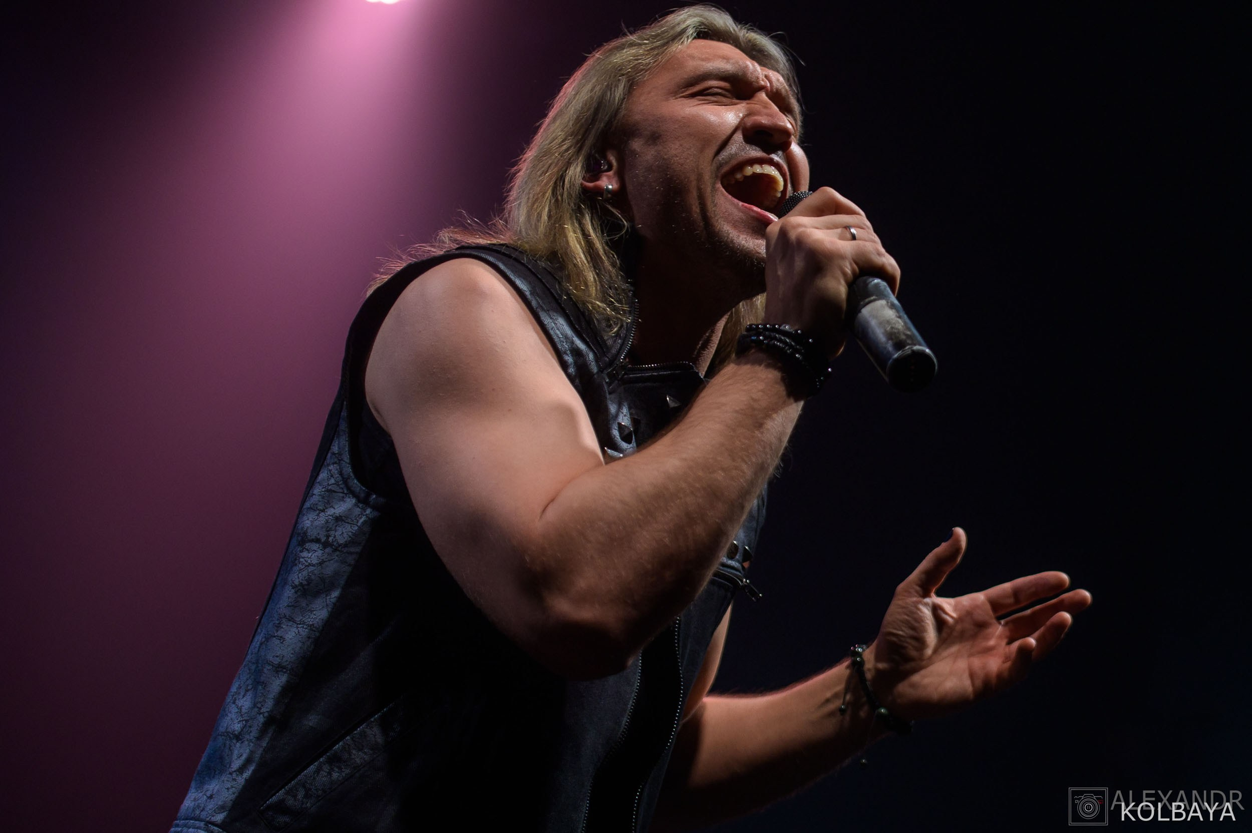 Эпидемии 29 лет — концерт в день рождения. Концертный и театральный репортажный фотограф в Москве Александр Колбая