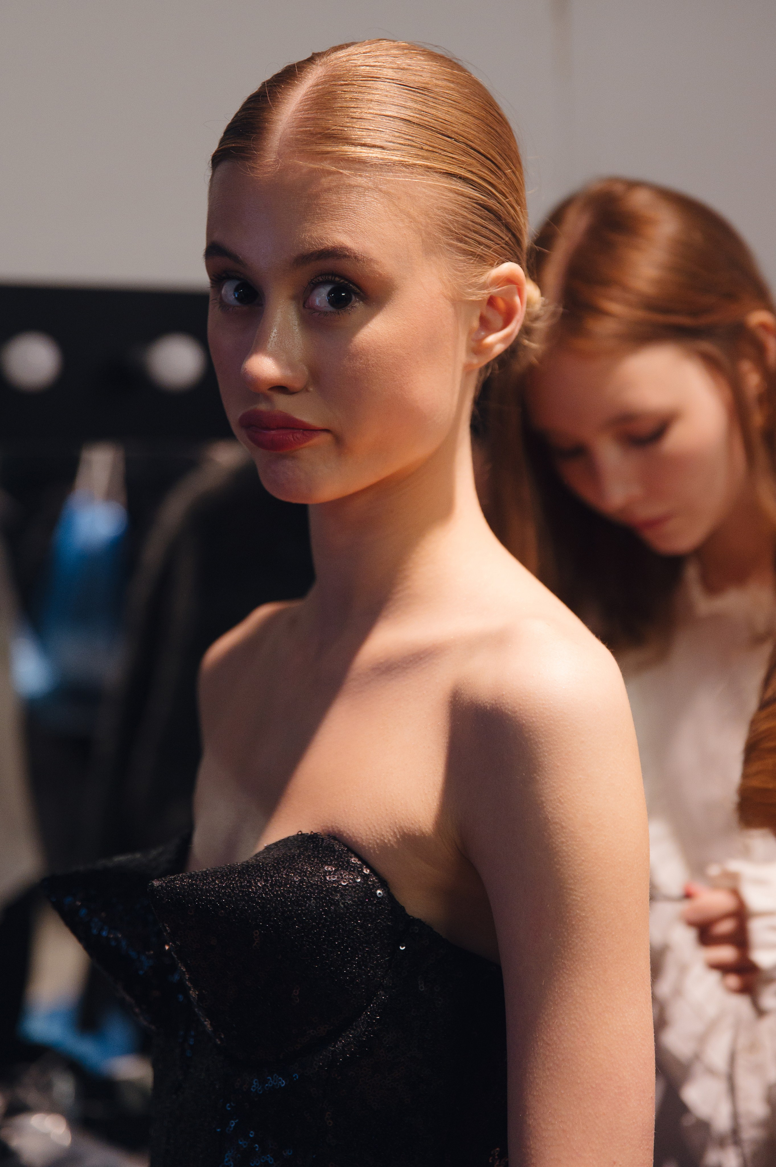 Бекстейдж показа «Новые Имена» собака.ru|ДЛТ. Портретный и репортажный фотограф в Санкт-Петербурге