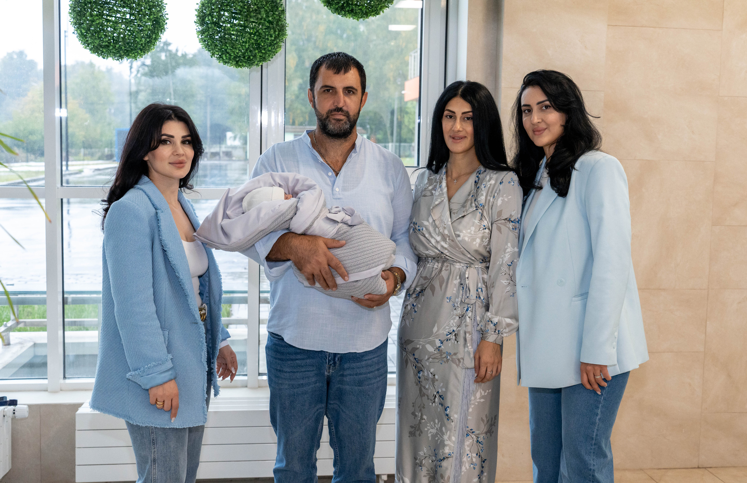 Выписка из роддома. Фотограф на Крещение и Венчание в Туле, детский и семейный фотограф