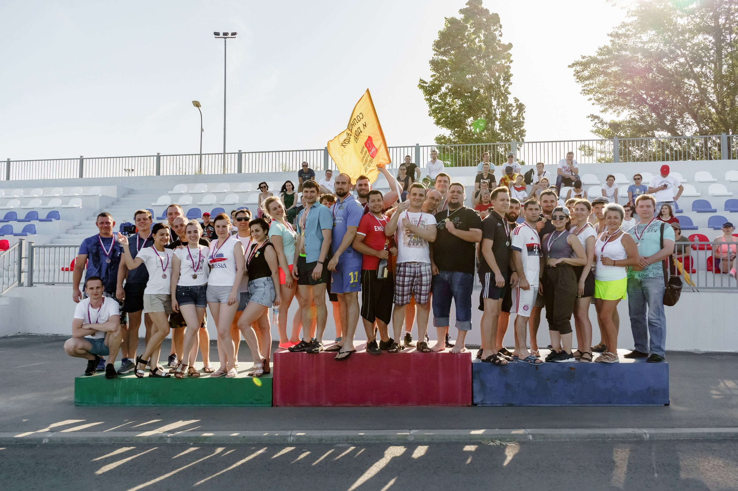 Соревнования на лодках-драконах. Студия событий ДЕЙЗИ. Организация мероприятий. Свадебное агентство в Ростове-на-Дону. Свадебный организатор. Организация свадьбы под ключ