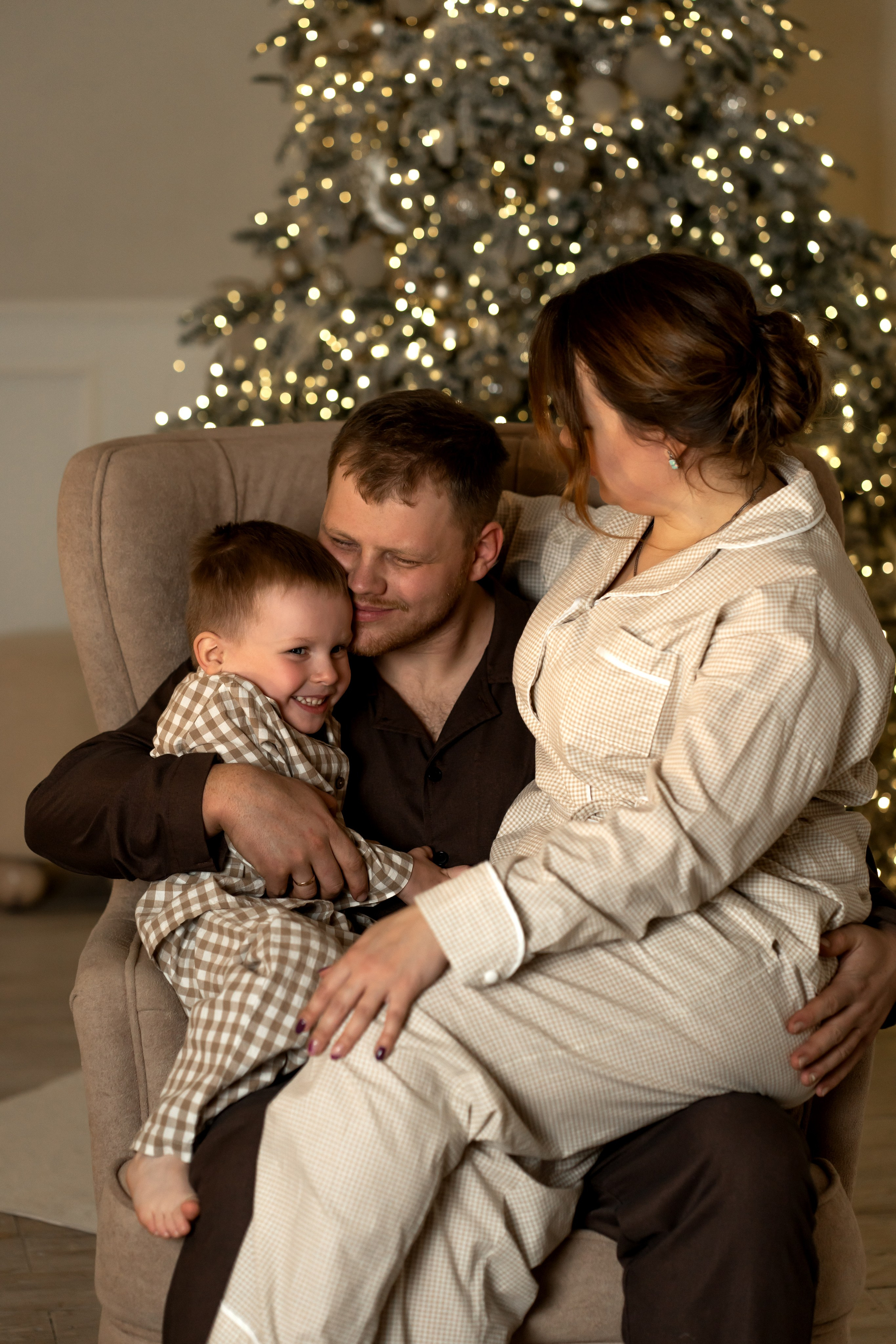 Новогоднее чудо для Гриши, Любы и Николая. Фотограф в Красноярске. Юлия Чаушанская