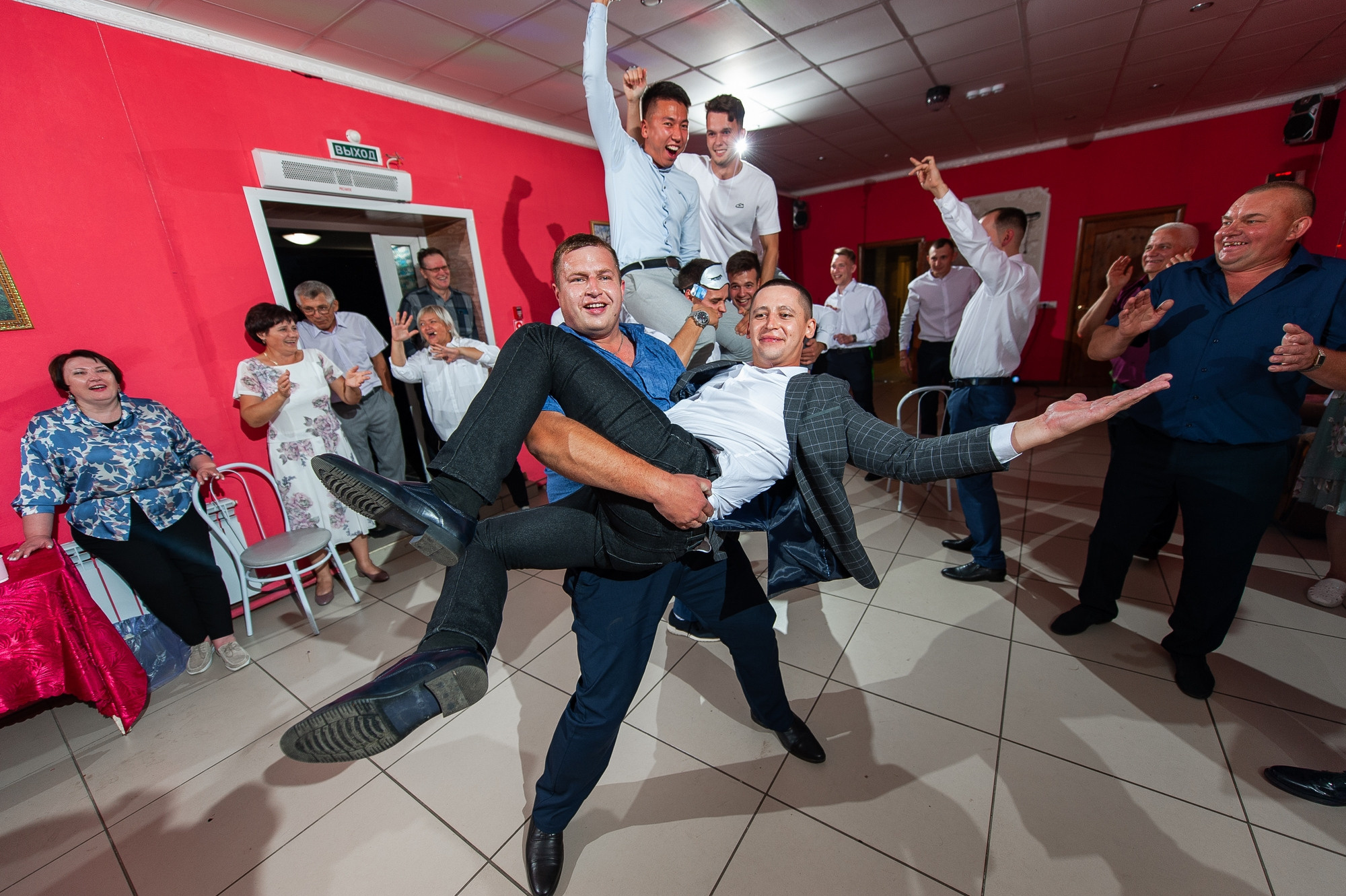 Нижнеомская свадьба. Свадебный и семейный фотограф в Омске Мормулев Михаил