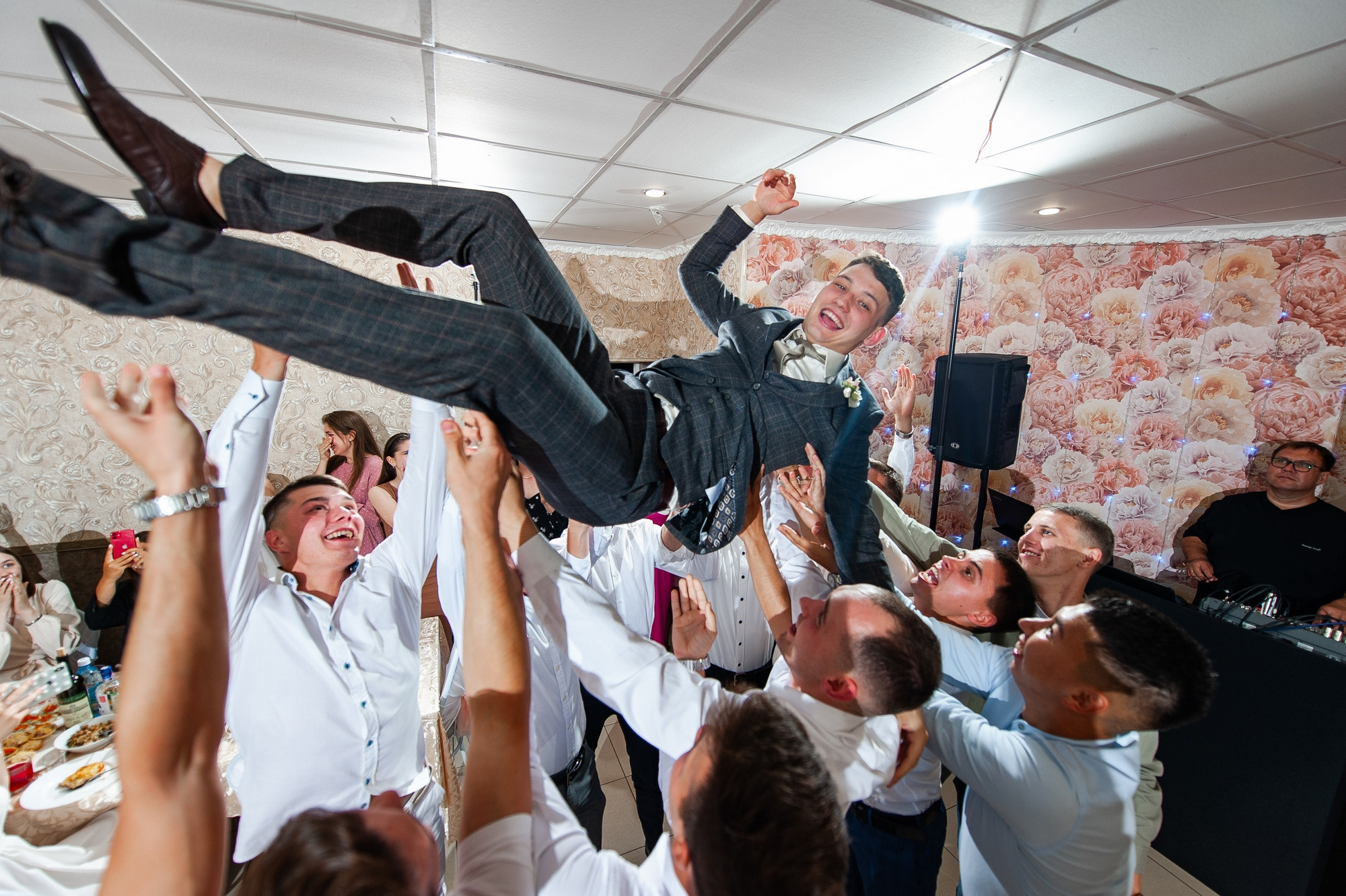 Нижнеомская свадьба. Свадебный и семейный фотограф в Омске Мормулев Михаил