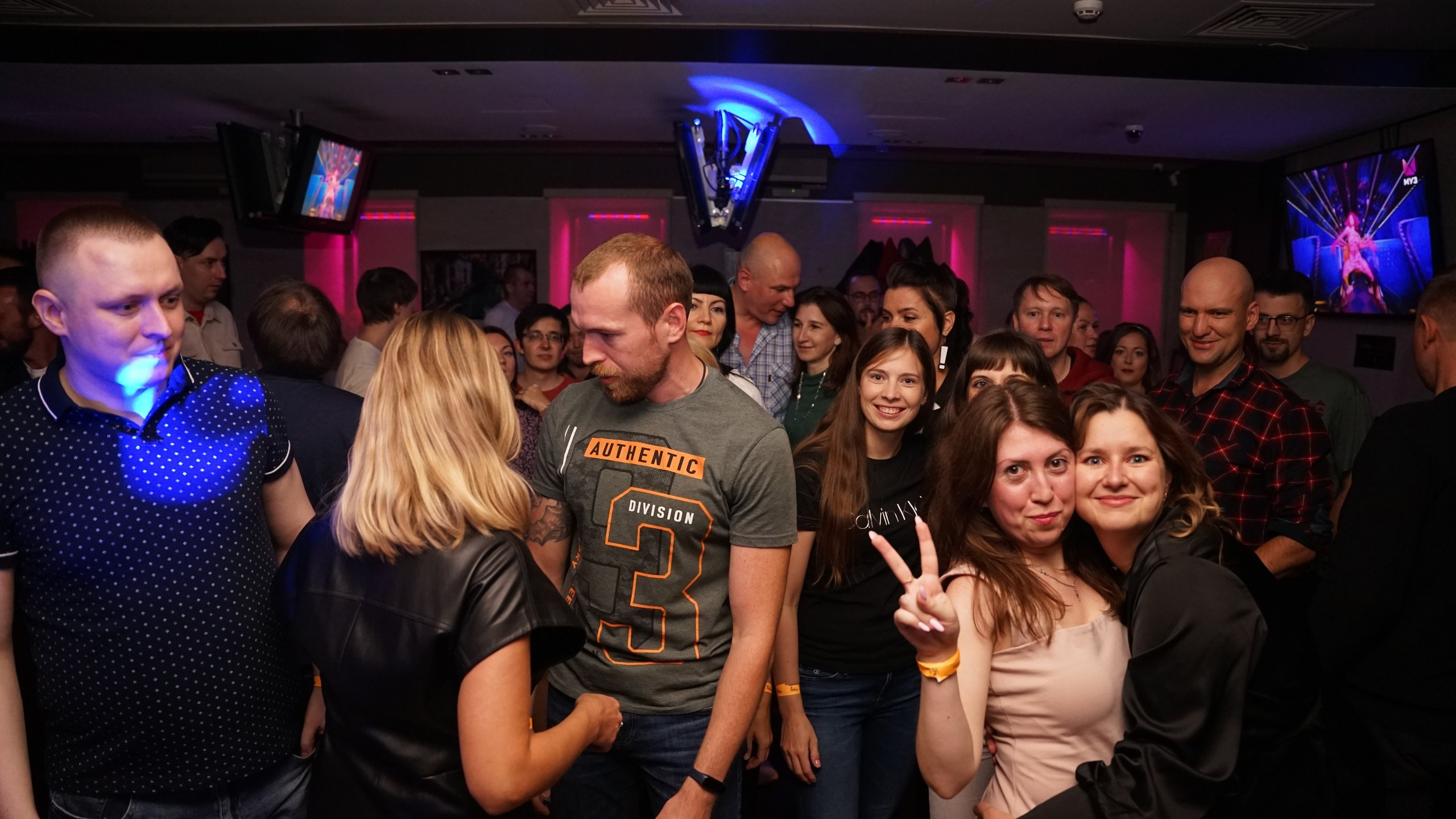 «И снова…» Клубная вечеринка | 03.09.22. Галерея Фантим