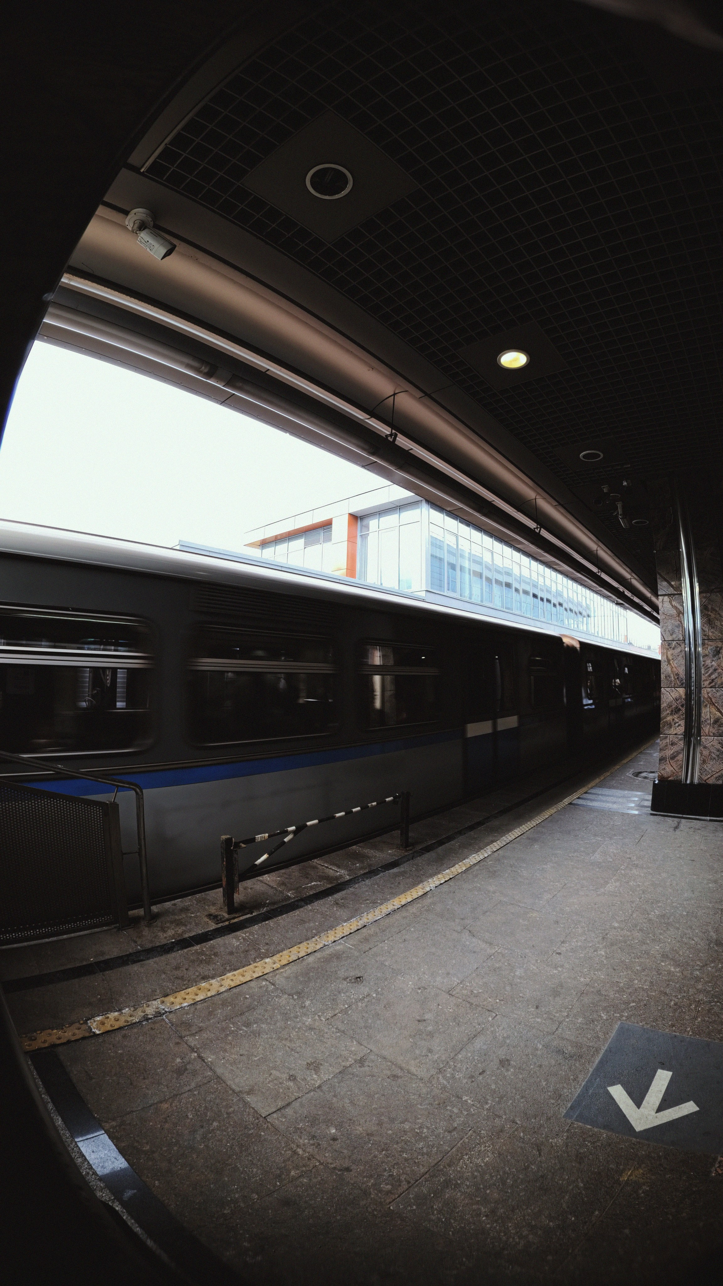 STREET TEST CODE: 002 / Ace Pro II Leica. Street Photographer