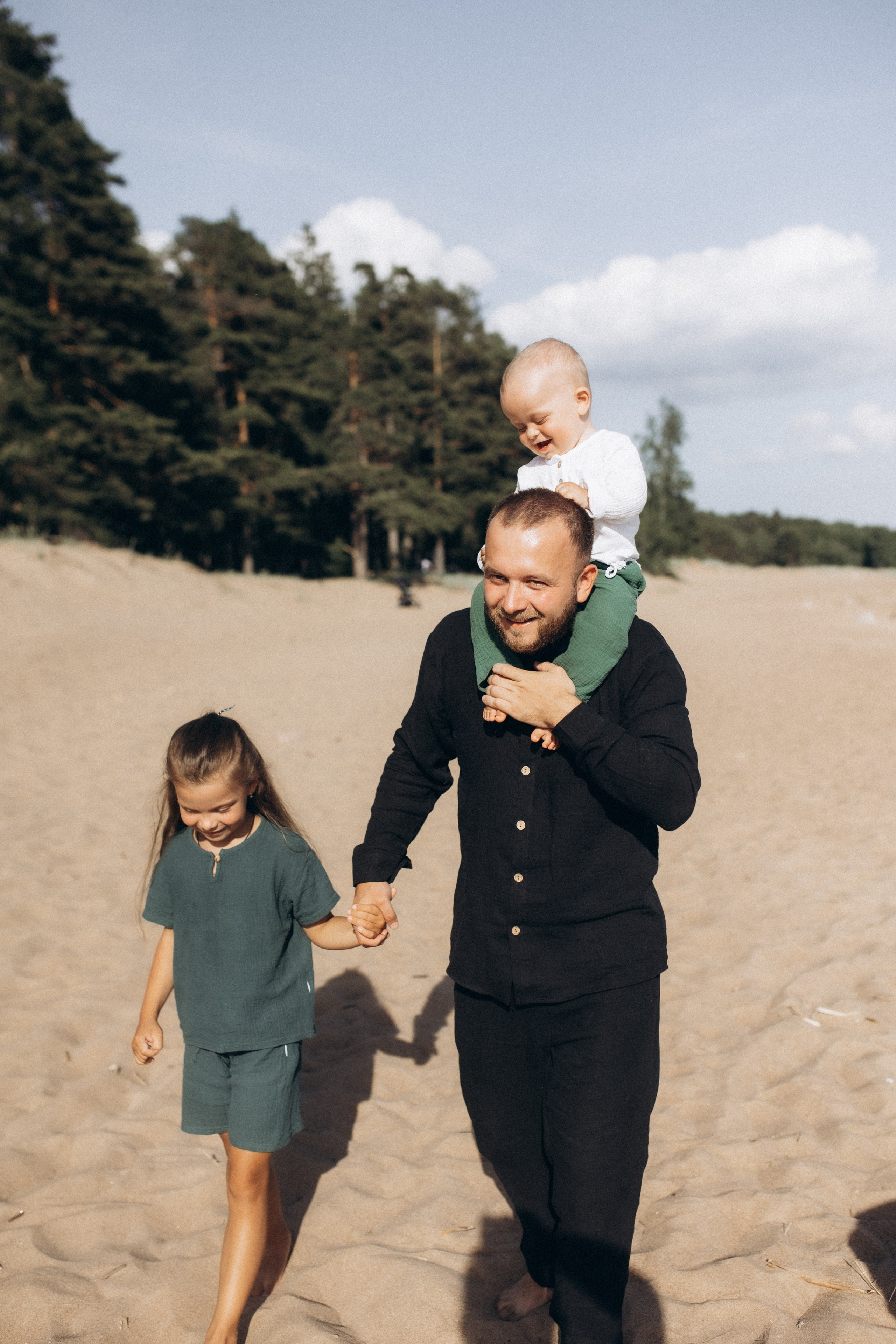 Лева, Ариша и родители. Фотограф Артем Бросов в Санкт-Петербурге и Дубае