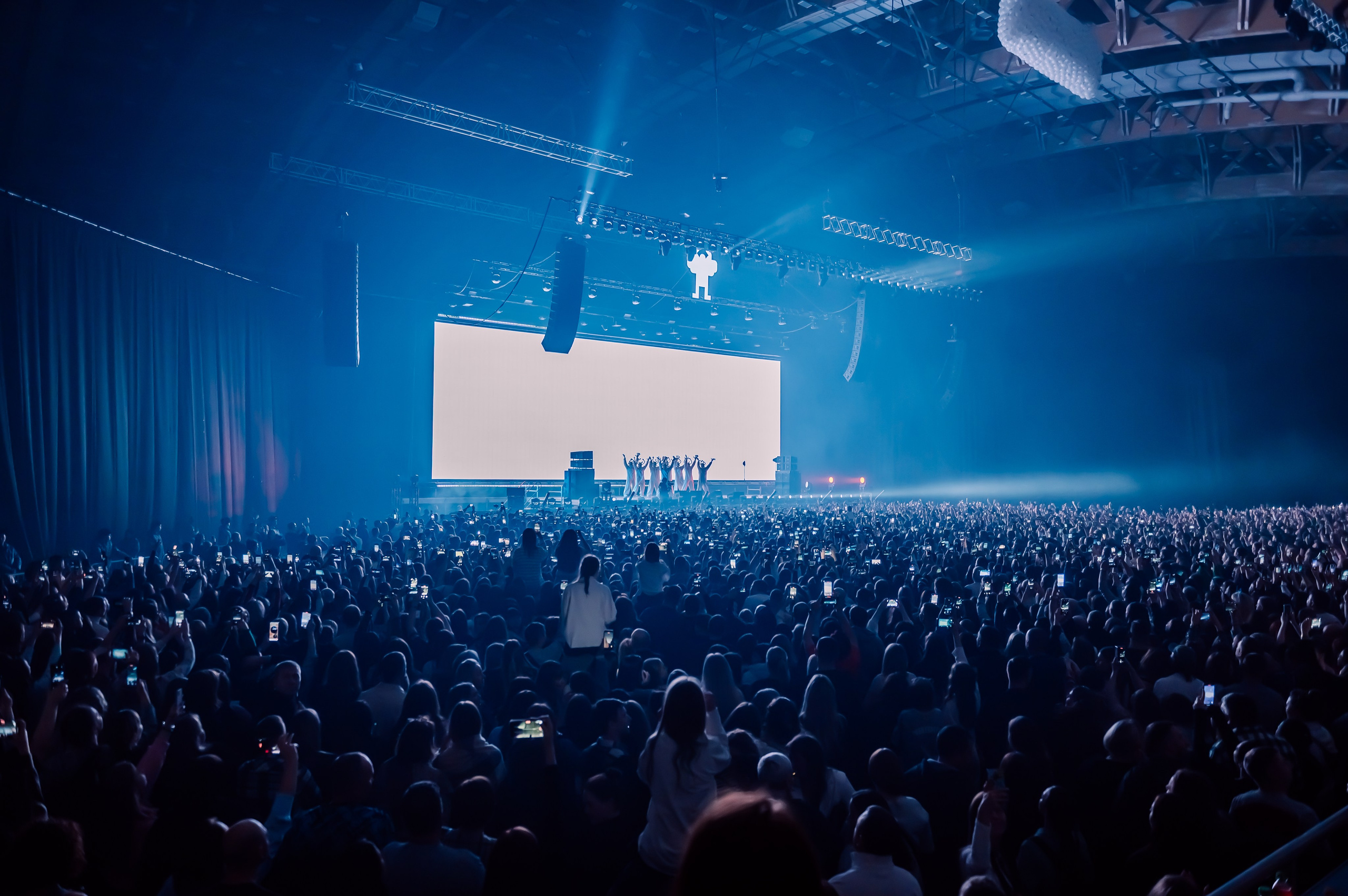 Руки вверх в Ледовом Дворце 15.11.2025. Детский фотограф, семейный фотограф и репортажи в Кемерово