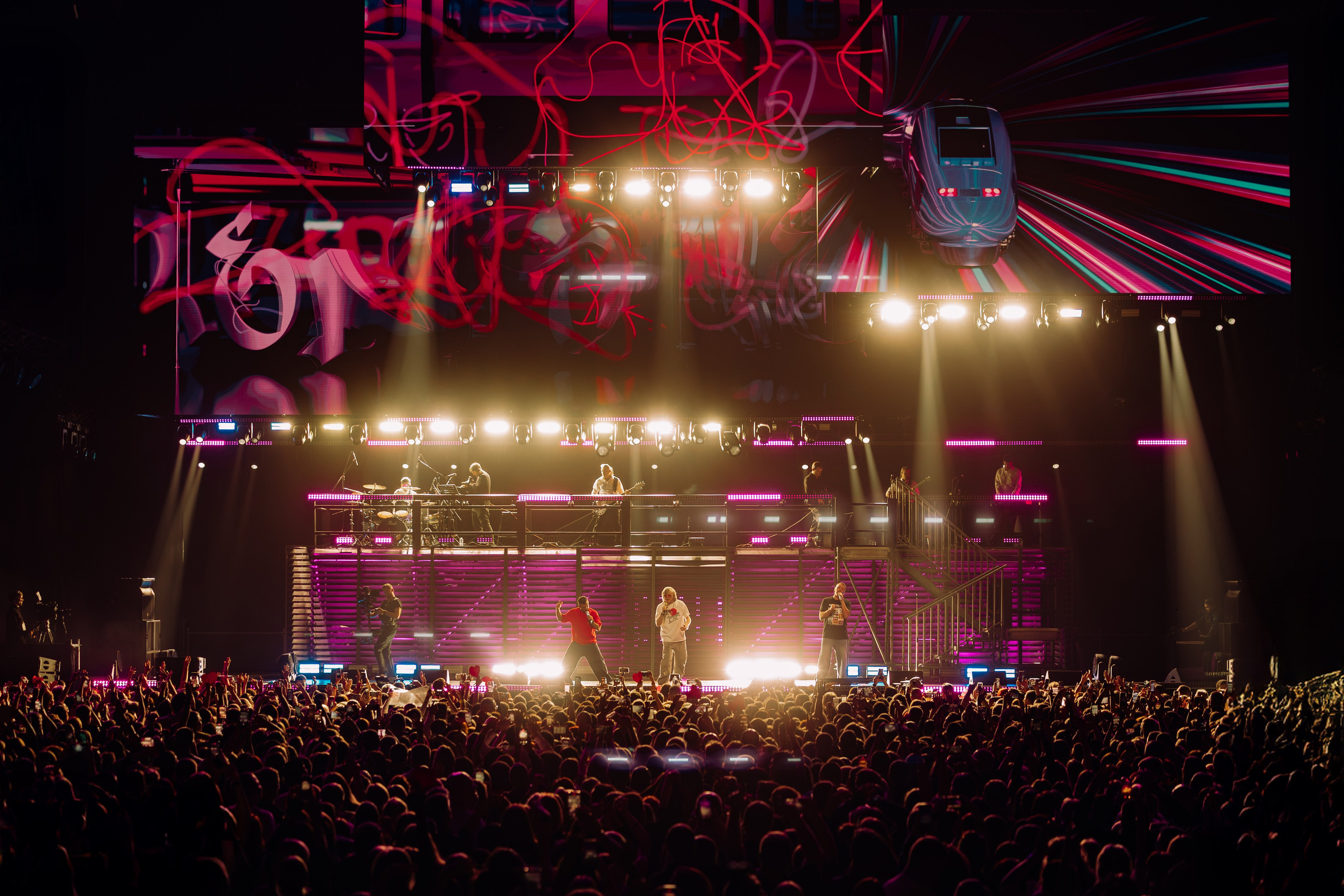 ИВАНУШКИ INTERNETIONAL 29.11.25. Концертный и репортажный фотограф в Москве и Санкт-Петербурге Мария