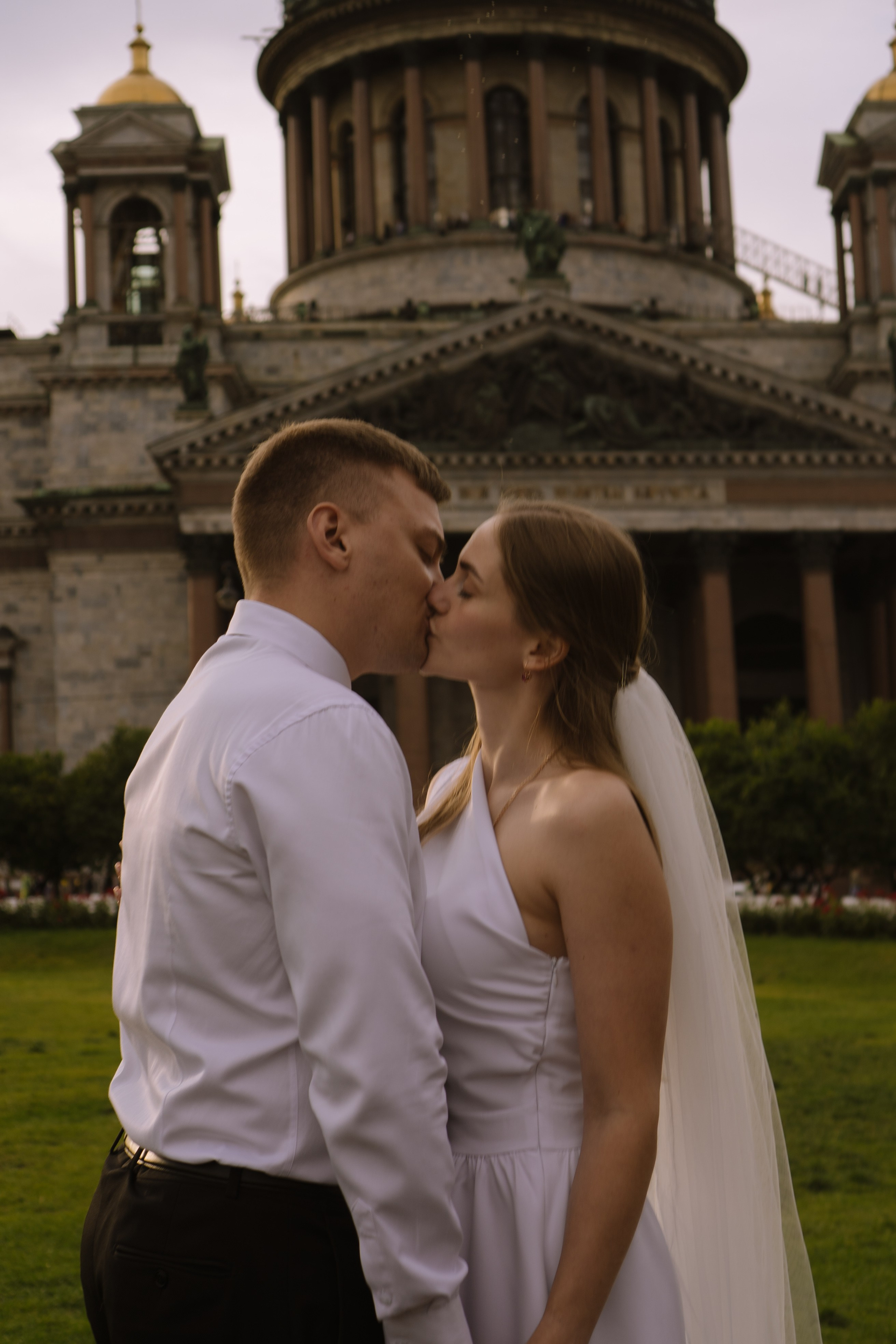 СВАДЕБНАЯ СЬЕМКА С ИСАКИЕВСКИМ СОБОРОМ, АСТОРИЯ И ЗАКОНОДАТЕЛЬНОЕ СОБРАНИЕ. Профессиональный фотограф, Санкт-Петербург — Виктория Богомолова