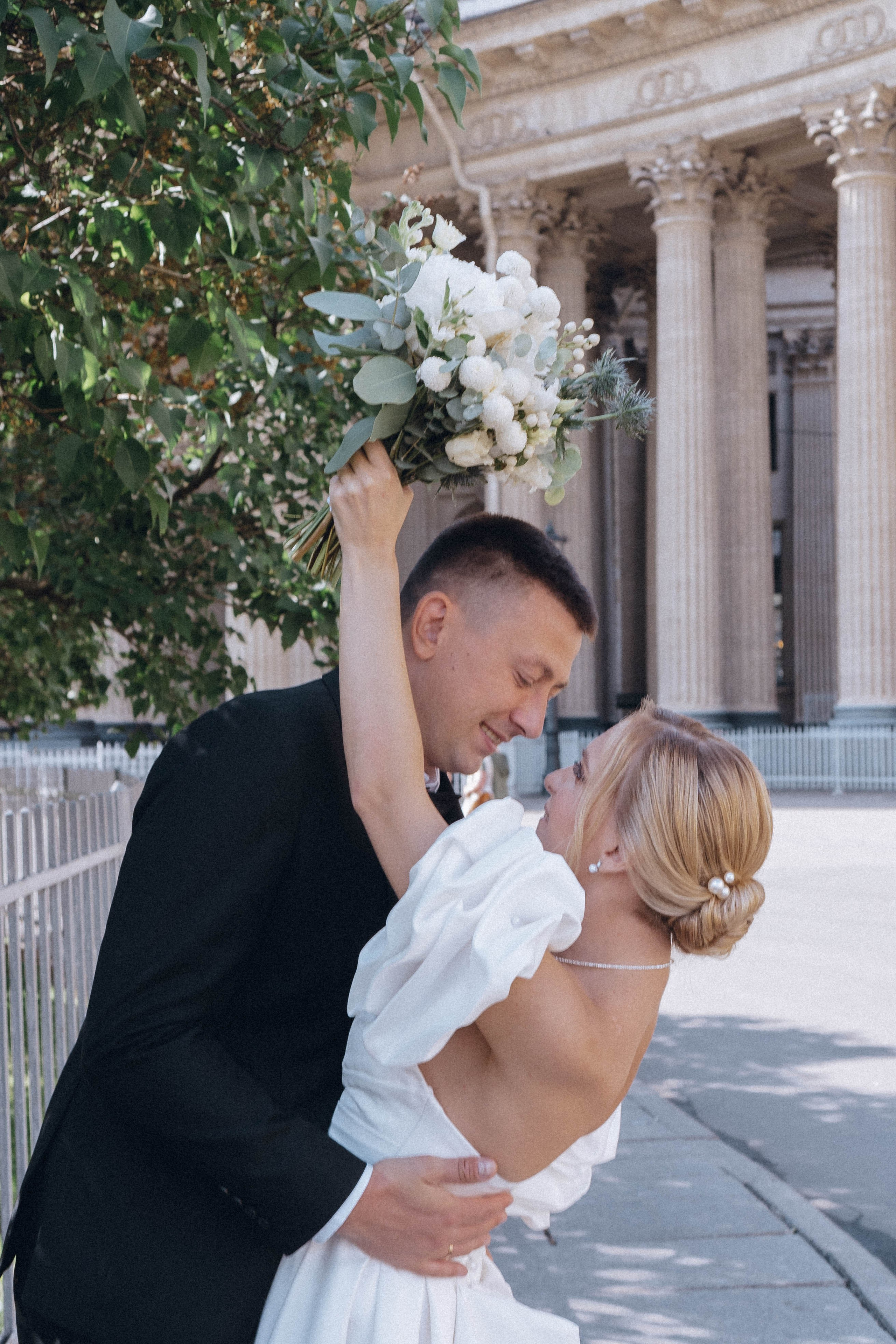 СВАДЕНБНАЯ СЬЕМКА НА КАТЕРЕ ПО КАНАЛАМ САНКТ-ПЕТЕРБУРГА И В АКВАТОРИИ НЕВЫ. Профессиональный фотограф, Санкт-Петербург — Виктория Богомолова