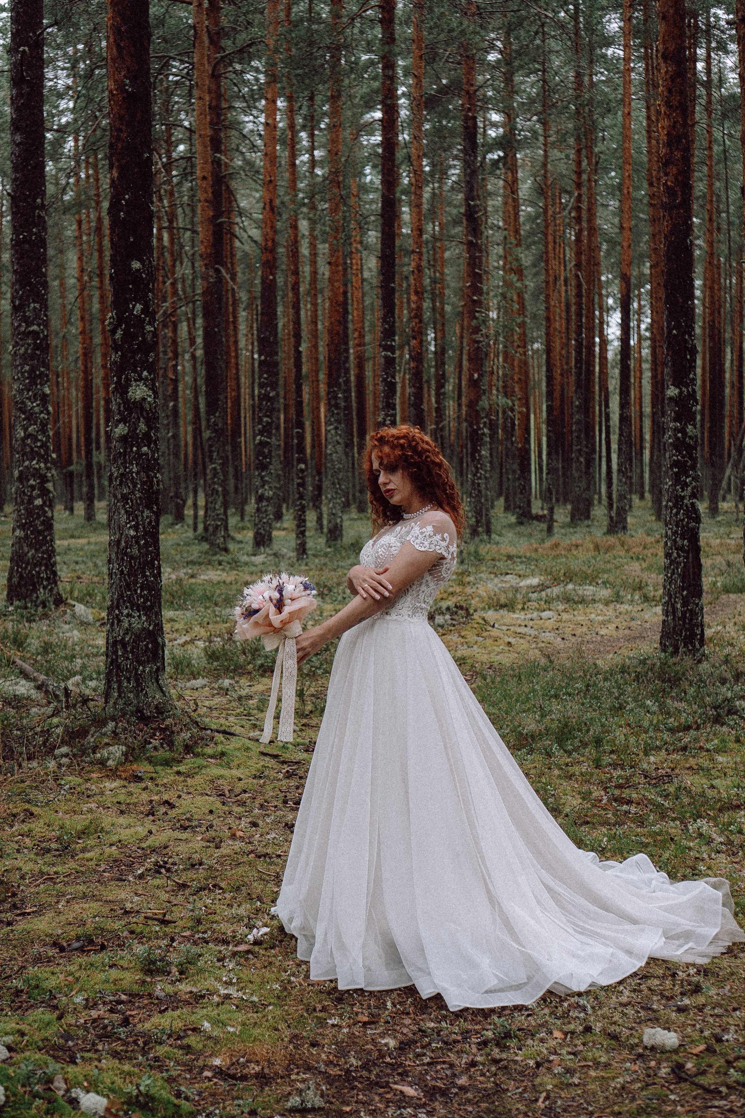 СВАДЕБНАЯ ФОТОСЕССИИЯ ПАРЫ В ГОРОДЕ ПРИОЗЕРСК В СОСНОВОМ ЛЕСУ И С ПИКАПОМ. Профессиональный фотограф, Санкт-Петербург — Виктория Богомолова