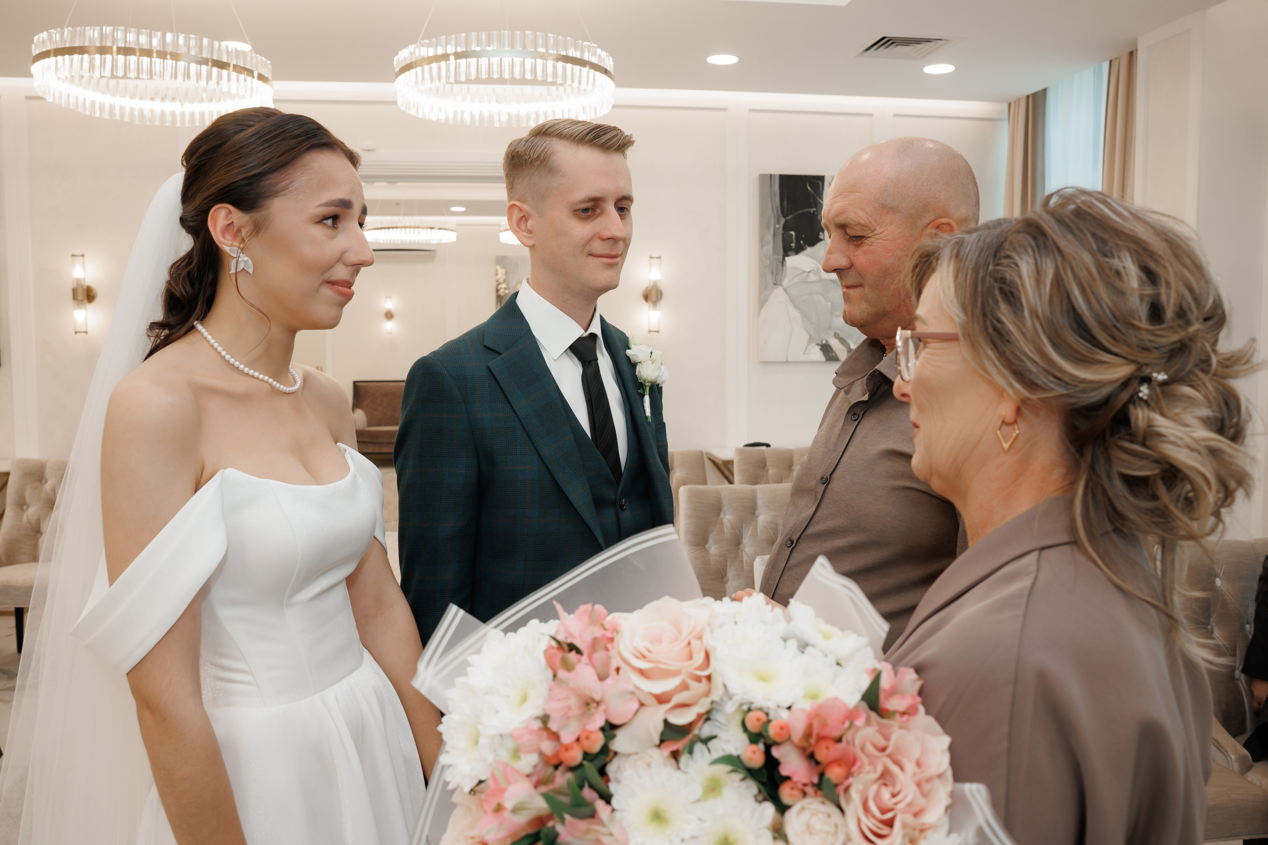 Регистрация в отеле Fish Point, ЗАГС Бутово, прогулка в Остафьево. Свадебный и репортажный фотограф (Москва, Королев и другие)