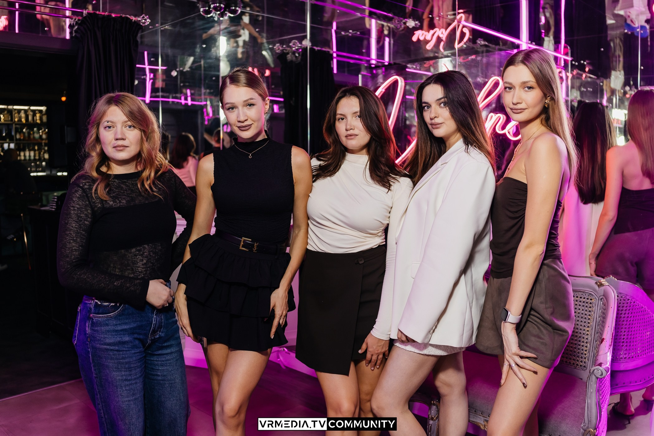 Выходные в караоке-баре «Volna»