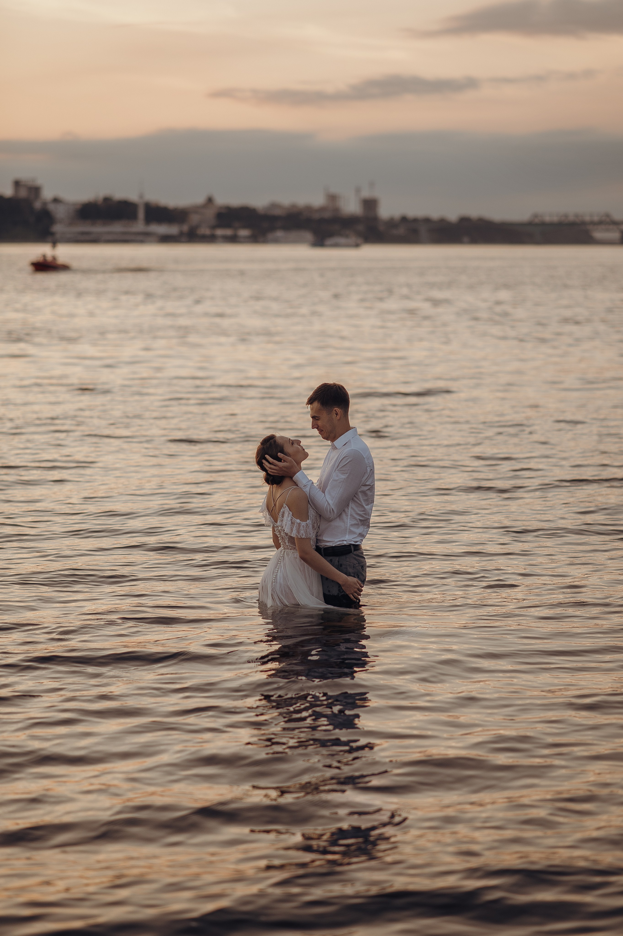 Свадебный вечер Ивана и Татьяны, любовь на закате. Свадебный фотограф в Ярославле Денис Медоваров