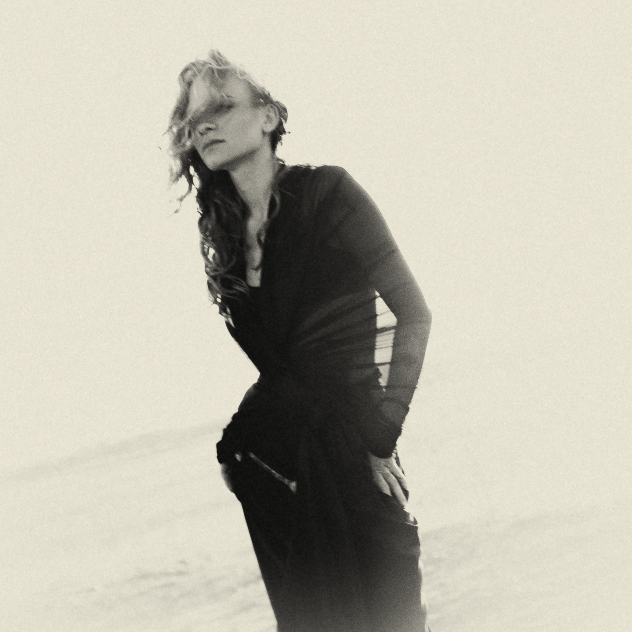 ALINA. TUTSARKIS — Art Director | Stylist | Photographer