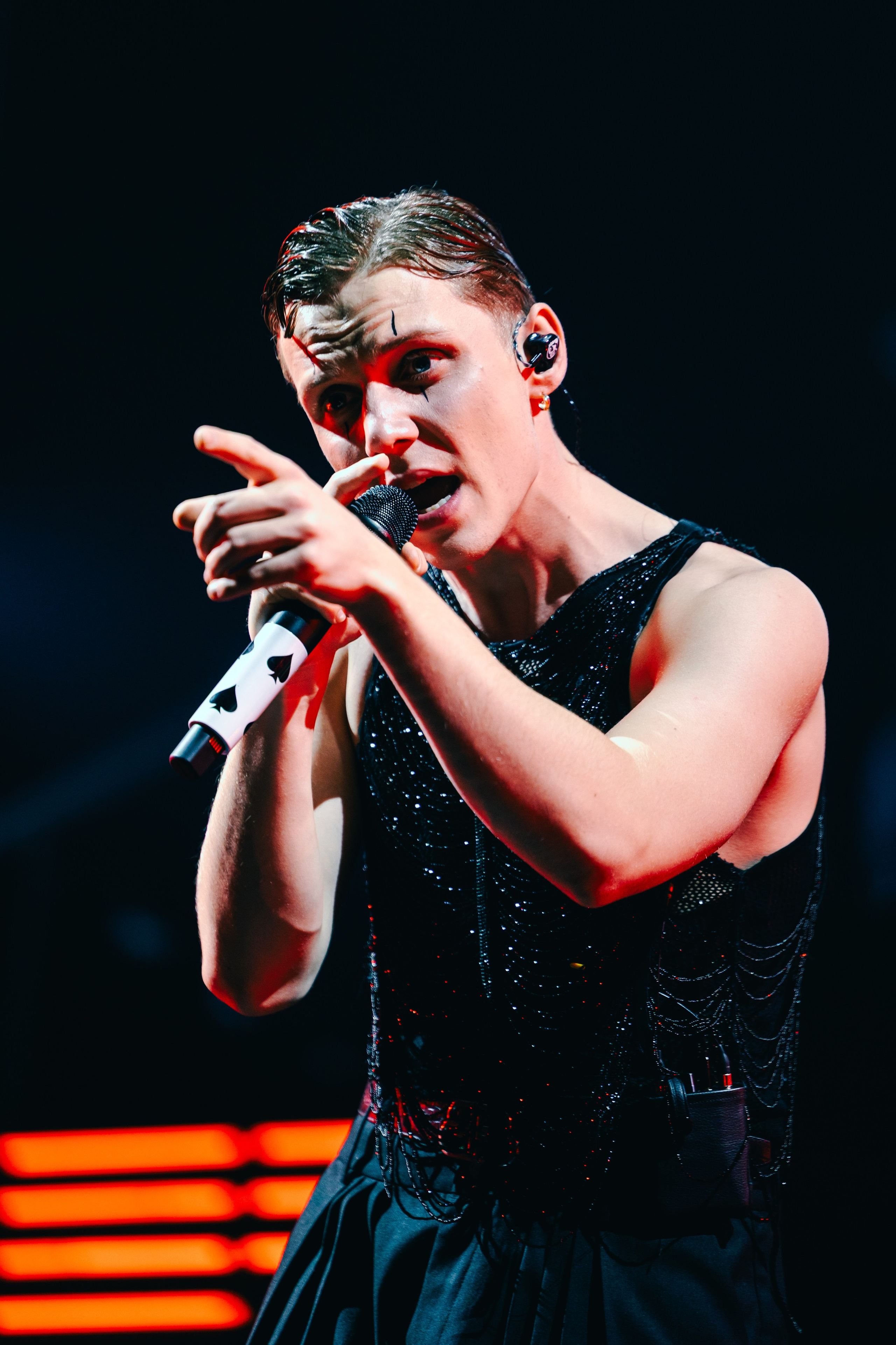 ВАНЯ ДМИТРИЕНКО В МЕГАСПОРТЕ 07.11.25. Концертный и репортажный фотограф в Москве и Санкт-Петербурге Мария