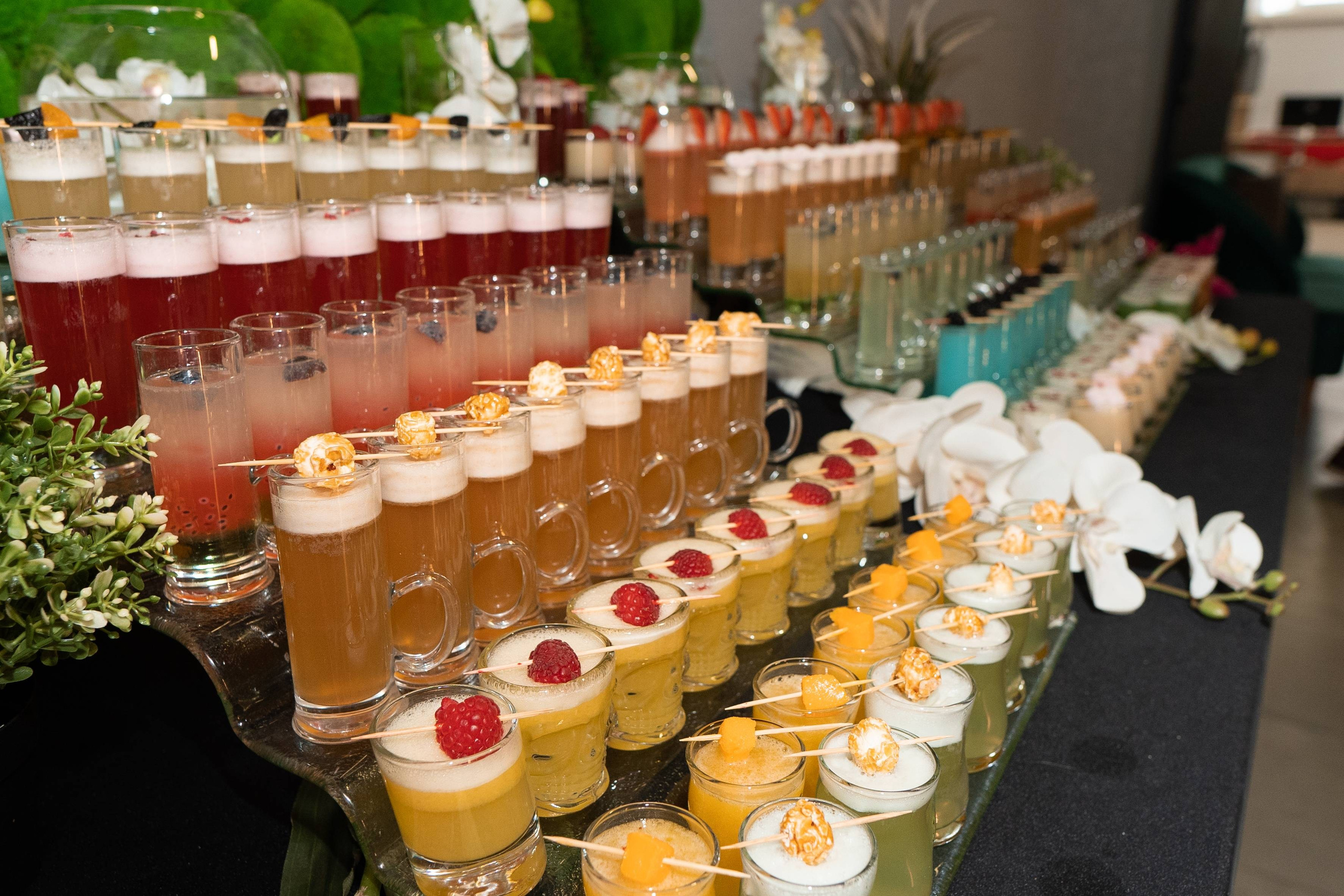 8 марта в компании КВОиТ. Фотограф в Самаре Иван Булатов