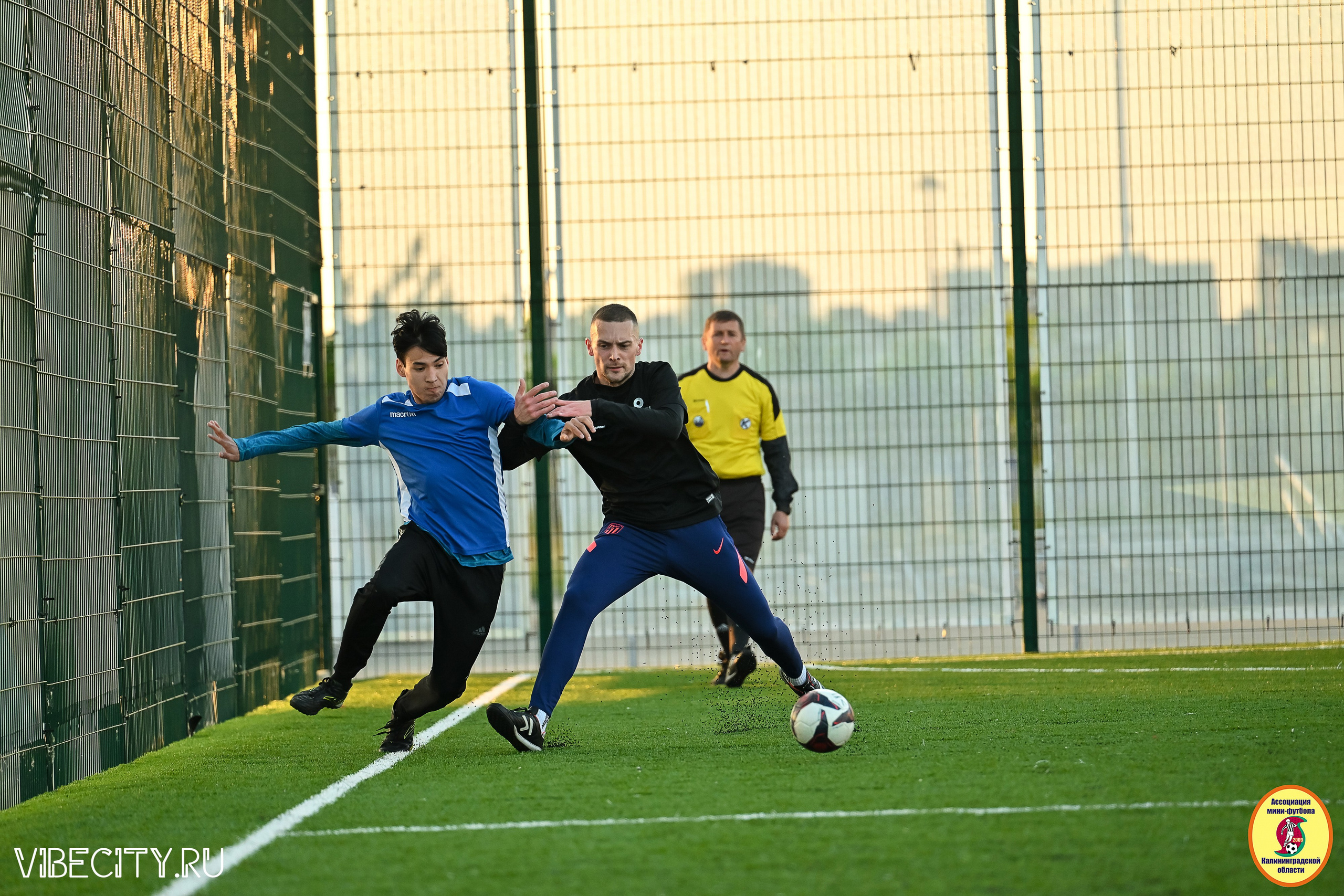 ИГРЫ МИНИ-ФУТБОЛЬНОЙ И КОРПОРАТИВНОЙ ЛИГИ. VIBECITY.RU Вайб Сити Ру Фоторепортажи Фотоотчеты Калининград