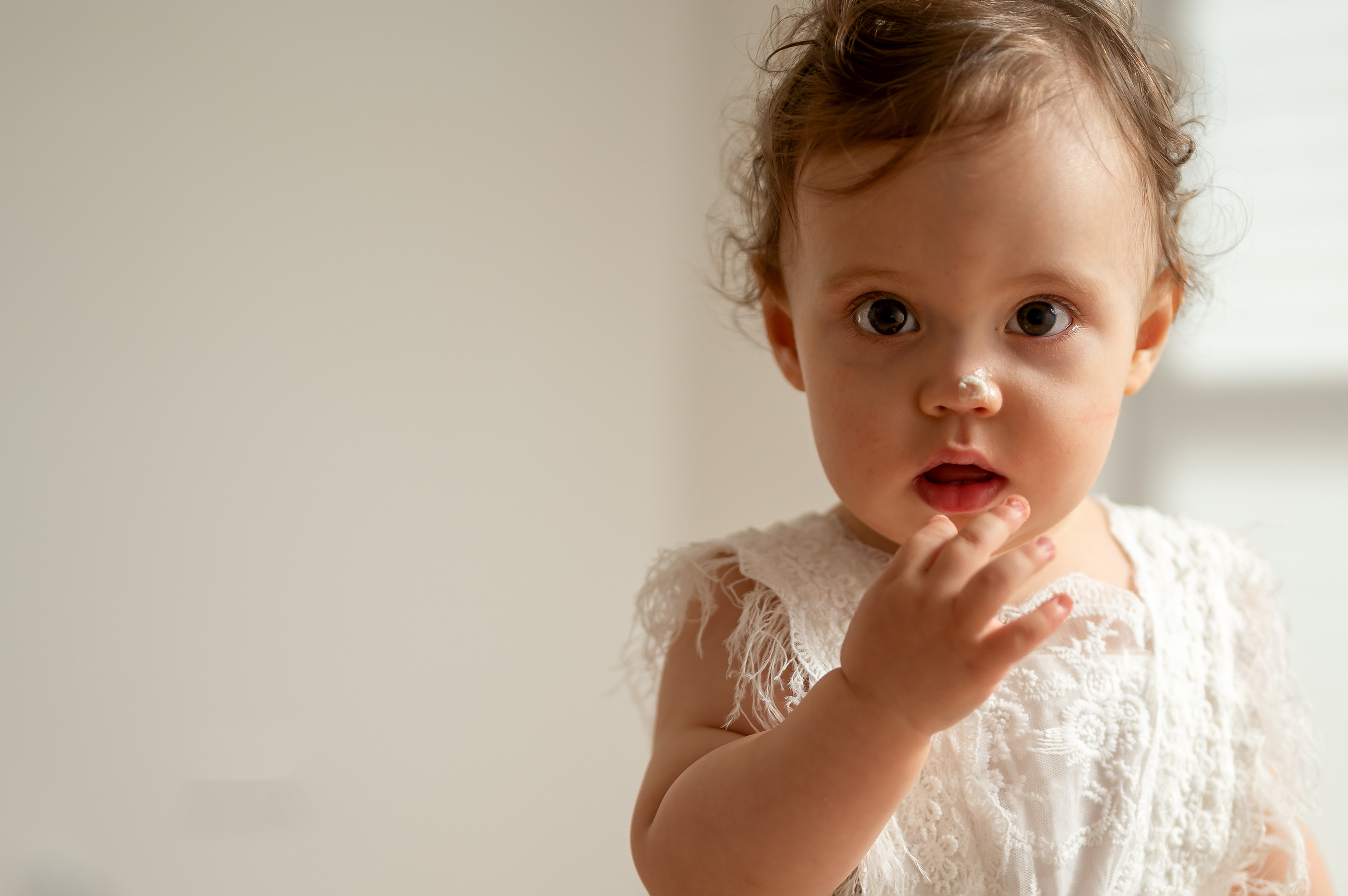 Родители с новорожденным малышом. Фотограф новорождённых, семейный, школьный в городе Калуге Евгения