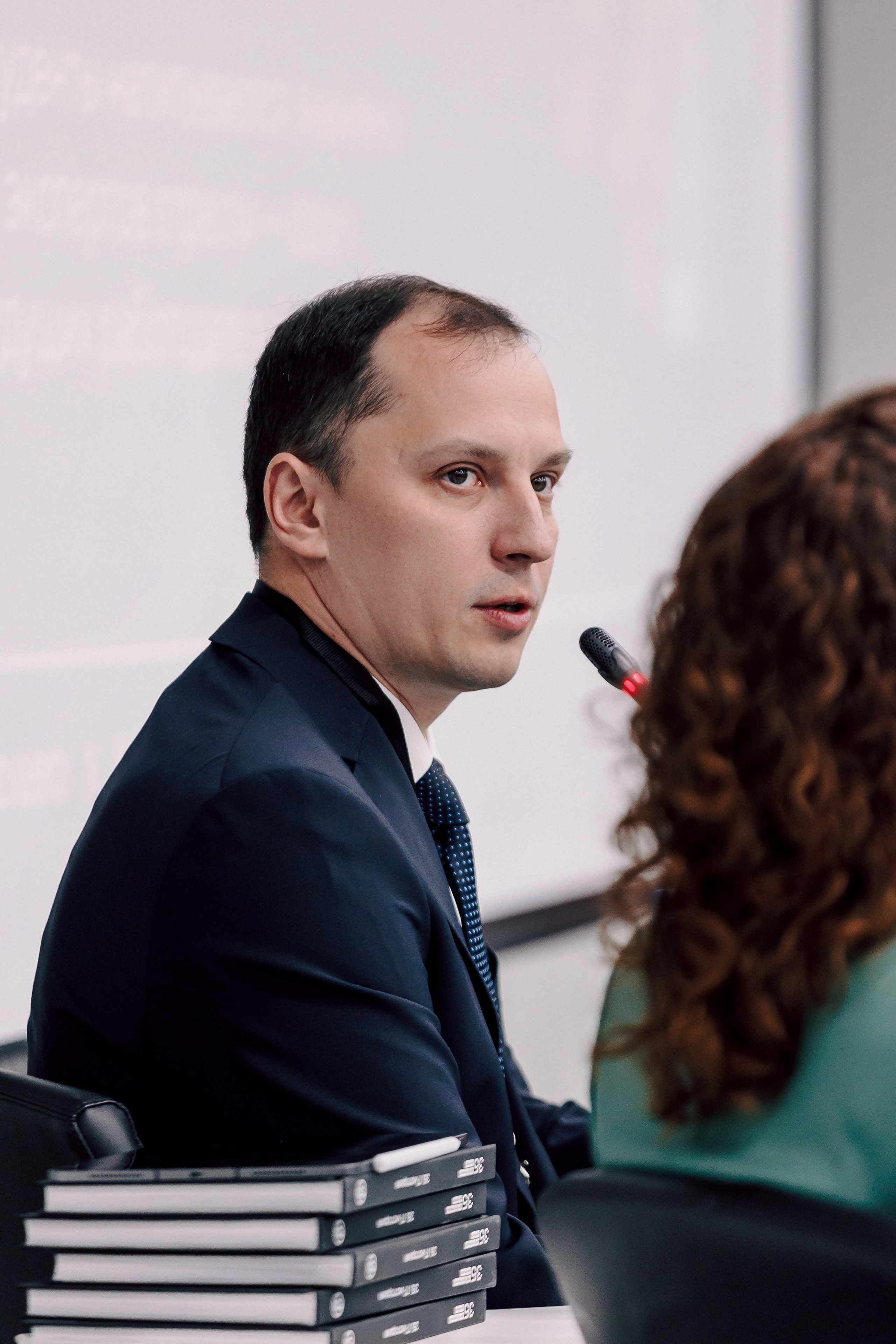 СКБ Контур — Форум будущего — Деловая программа. Лёшка Варзегов — фотограф