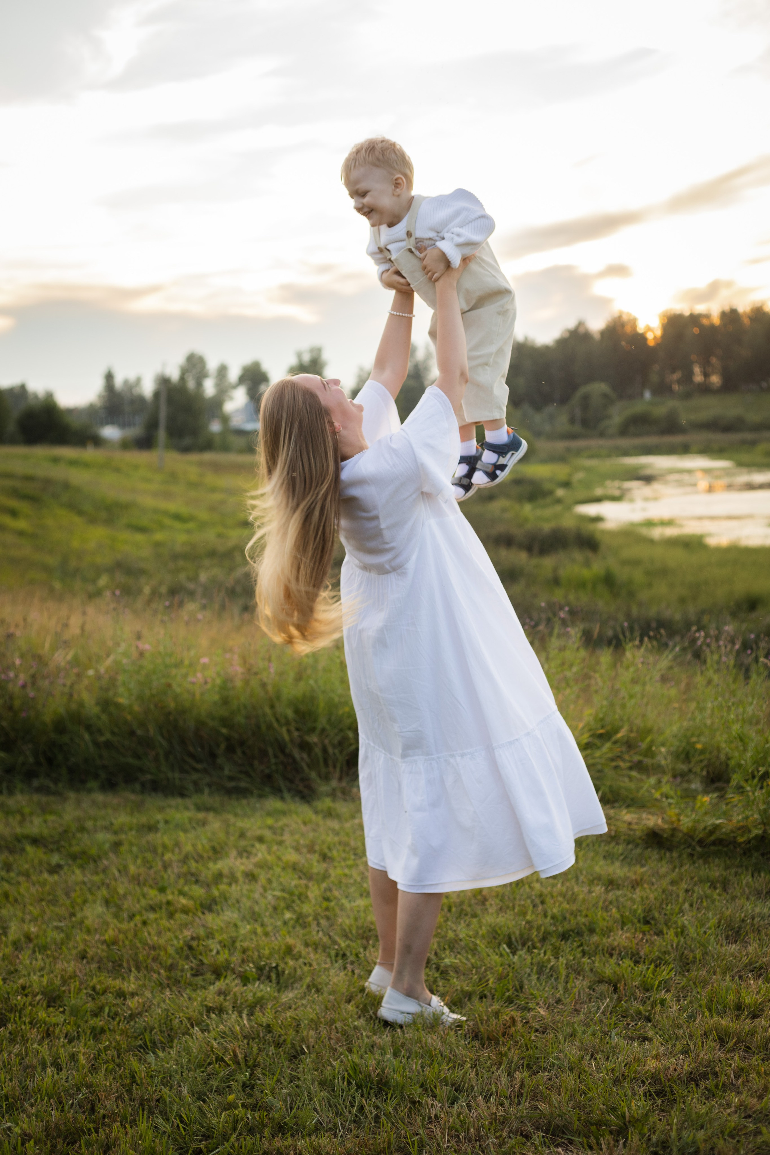 Дарья, Кирилл и Ваня. Фотосессия в загородной студии Leona dachа. Семейный и детский фотограф в Санкт-Петербурге Павлова Елена