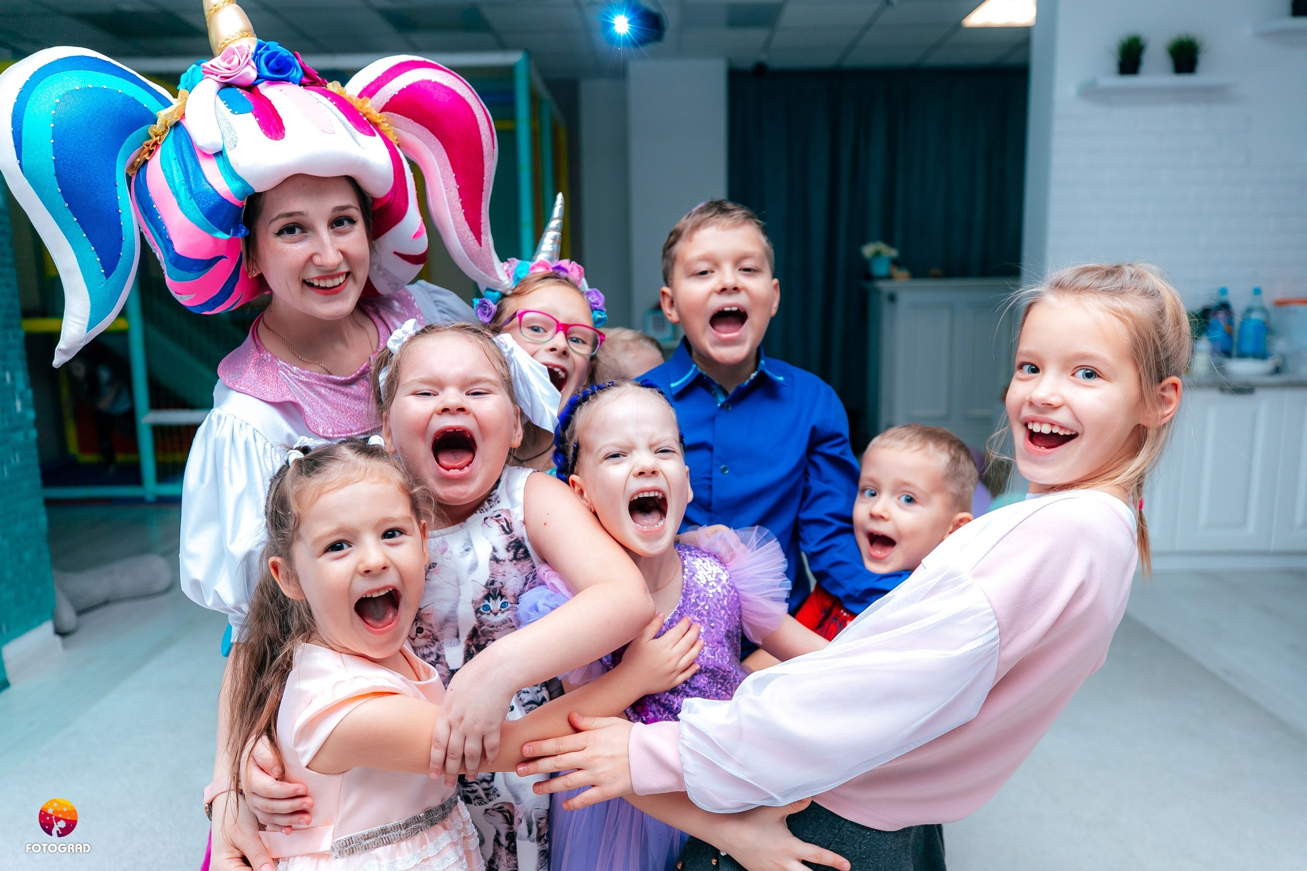 Команда специалистов в мире фотографии и видео. Детский фотограф, семейный фотограф