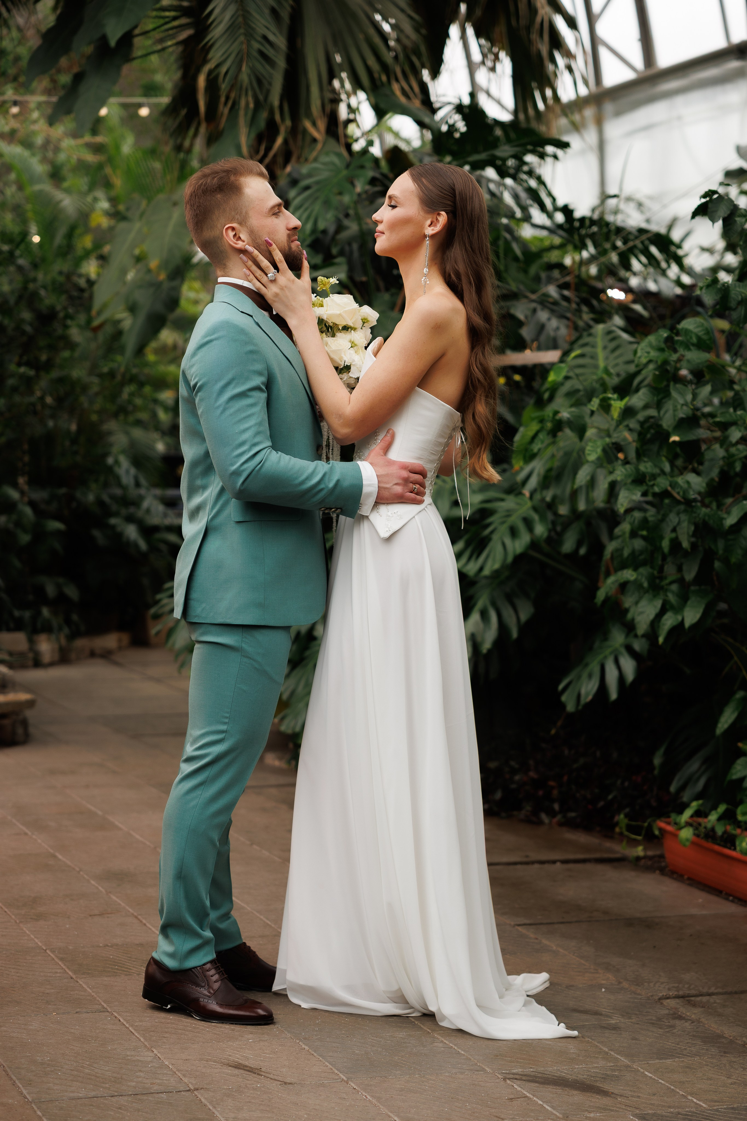 Свадебная прогулка в оранжерее. Питер. Свадебный и семейный фотограф в Москве Красинская Мария