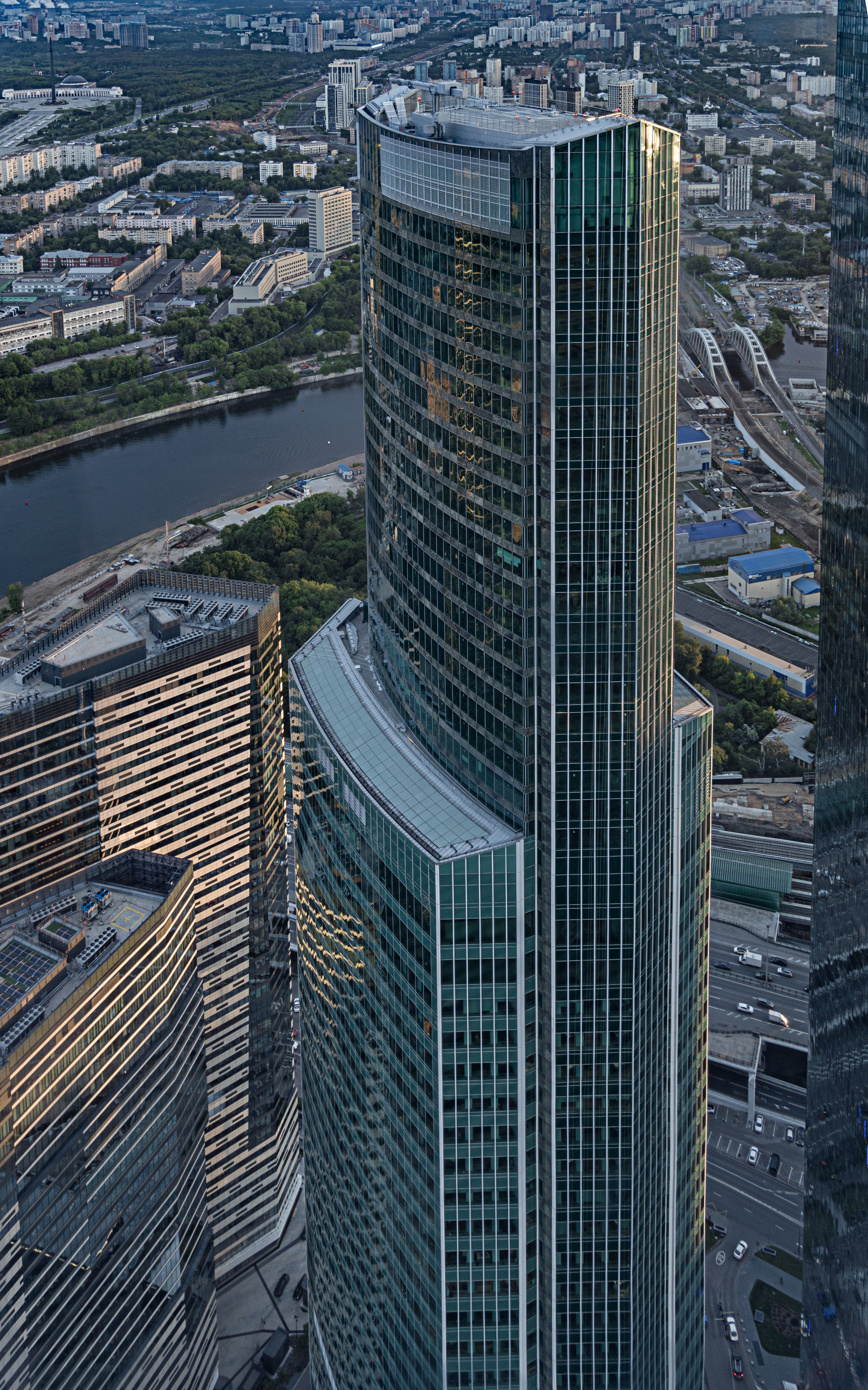 Здания современной Москвы. Семейный и детский фотограф в Москве Людмила Степанова