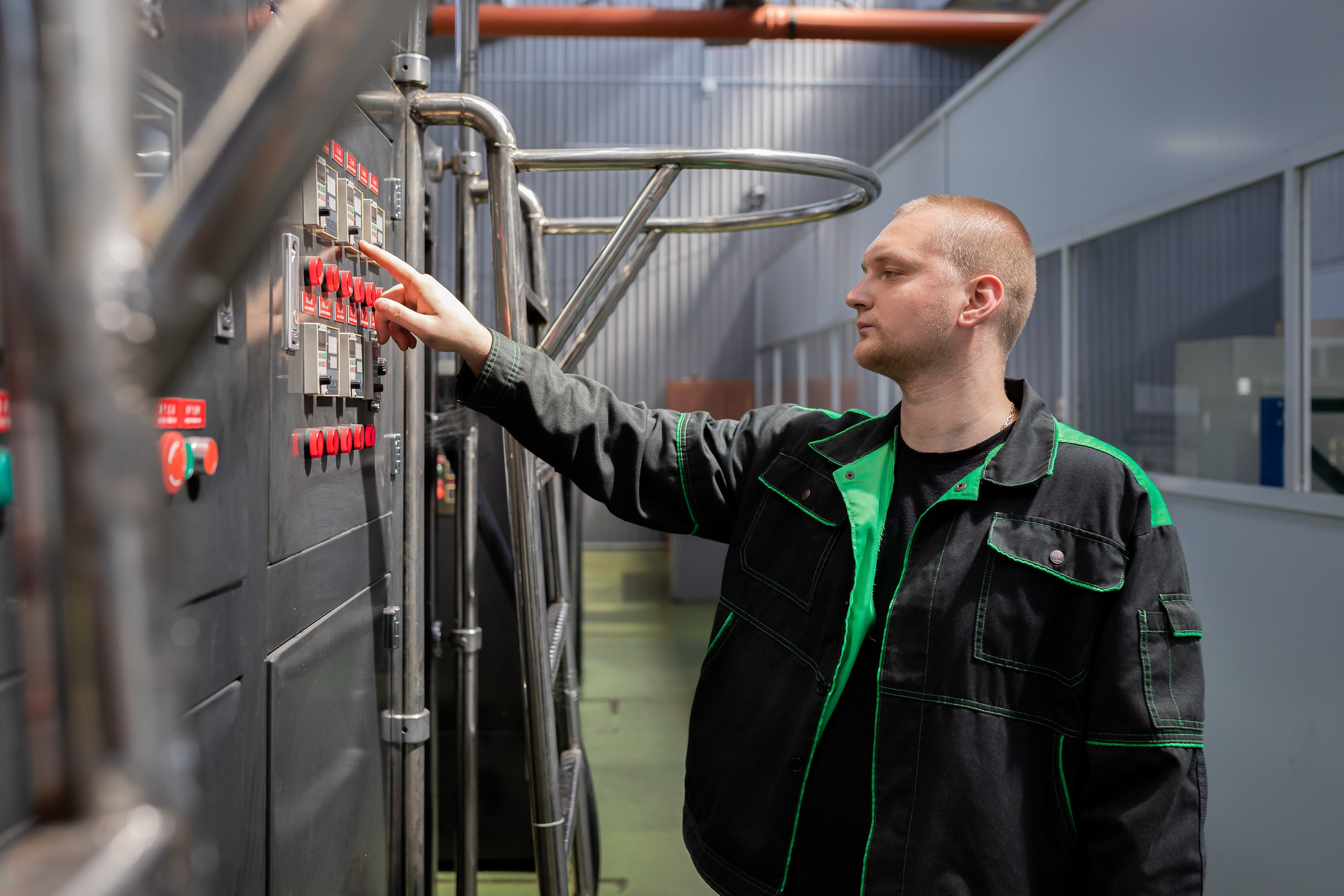 Рекламная съемка для заводов и производств | Снимки, которые подчеркивают вашу силу и надежность