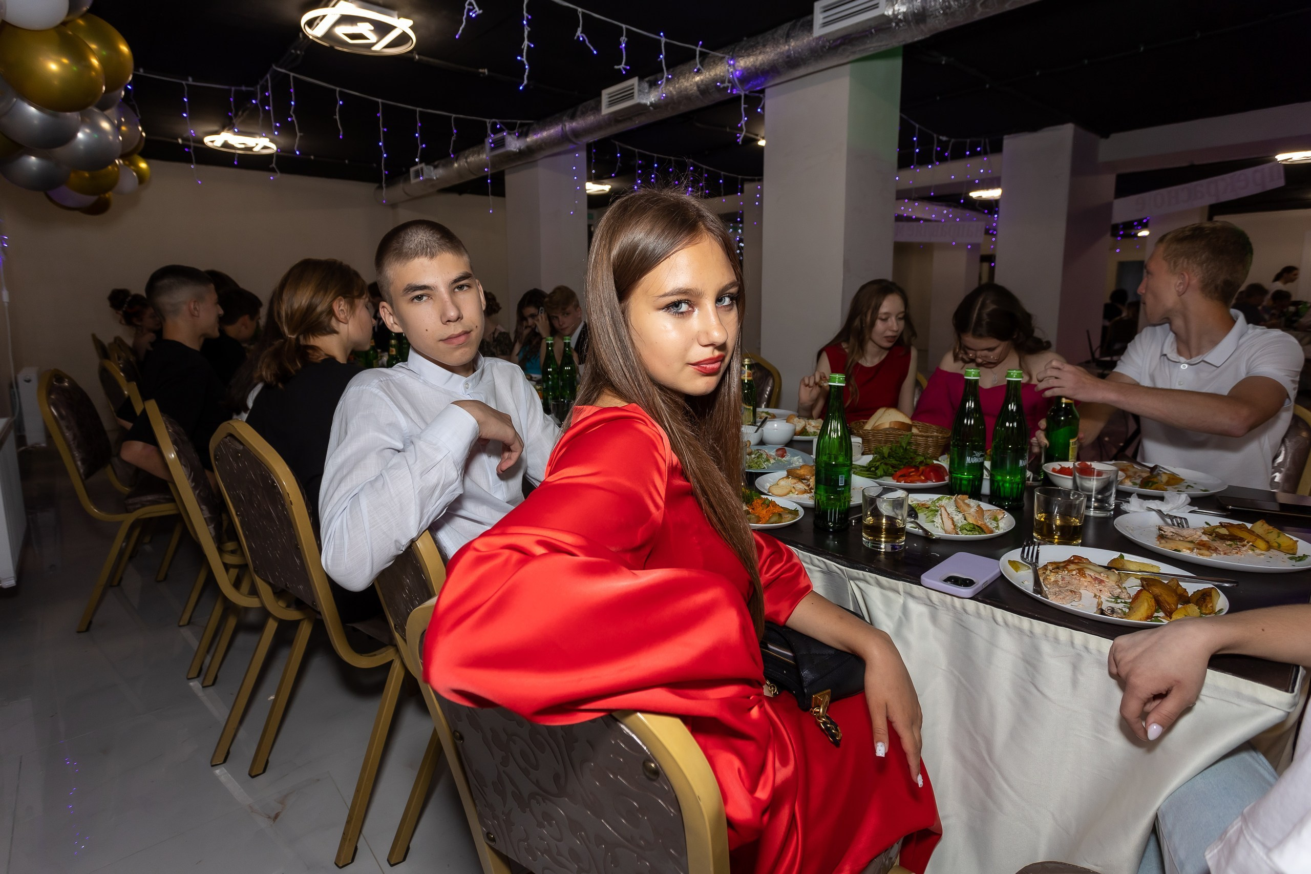 Вручение аттестата и выпускной вечер. Выпускные альбомы Майкоп, Краснодар Елена Золотарева