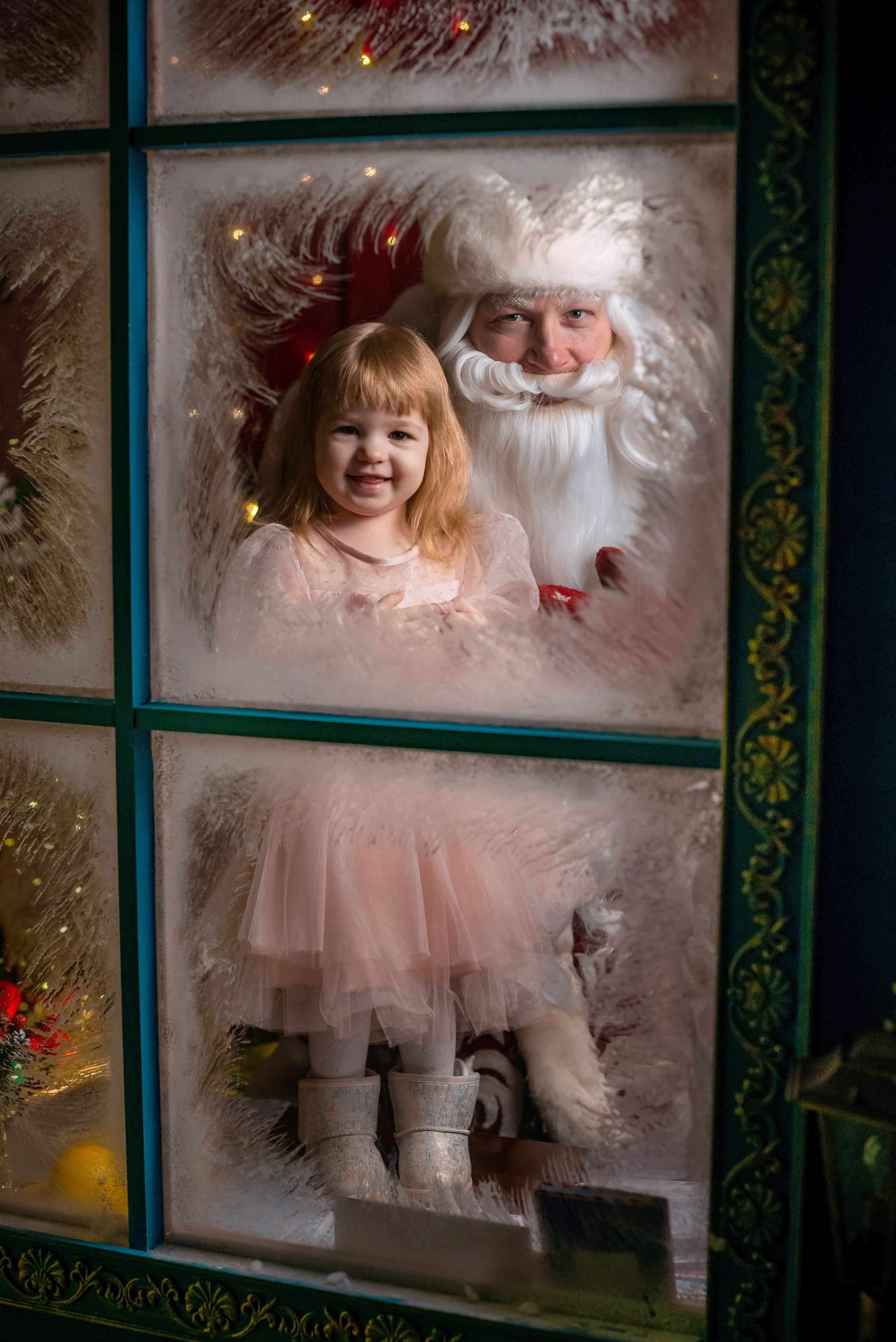 Встреча с Дедом Морозом (ежегодный). Татьяна Гойда портретный и семейный фотограф Ленск. Выпускные альбомы