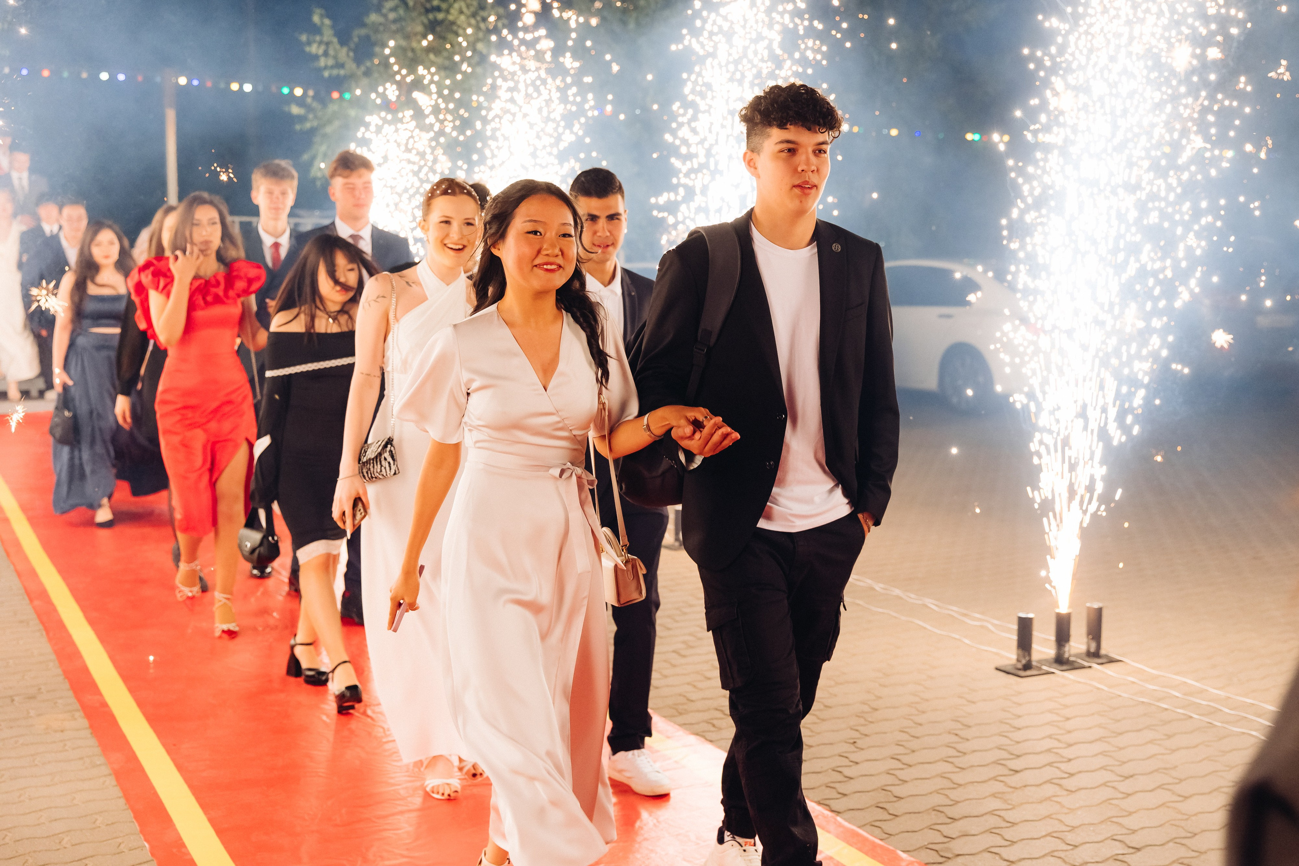 Выпускной вечер. 49 школа. Баран на корове. Свадебный и семейный фотограф в Улан-Удэ