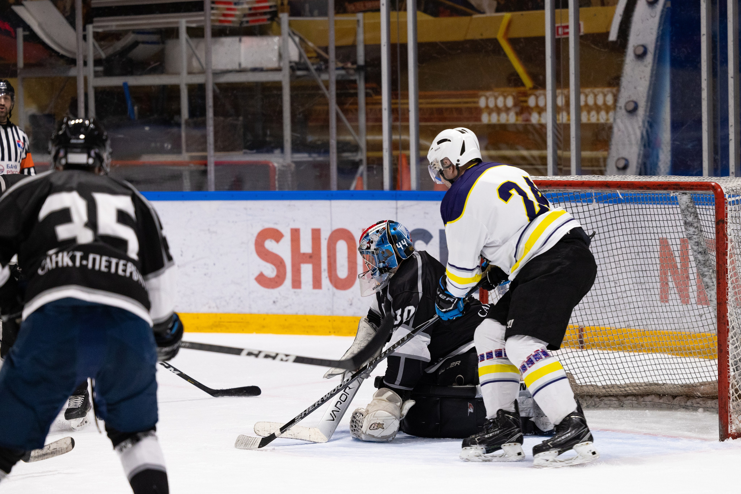 Бульдозер vs. LR-строй. Фотограф Александр Заломаев