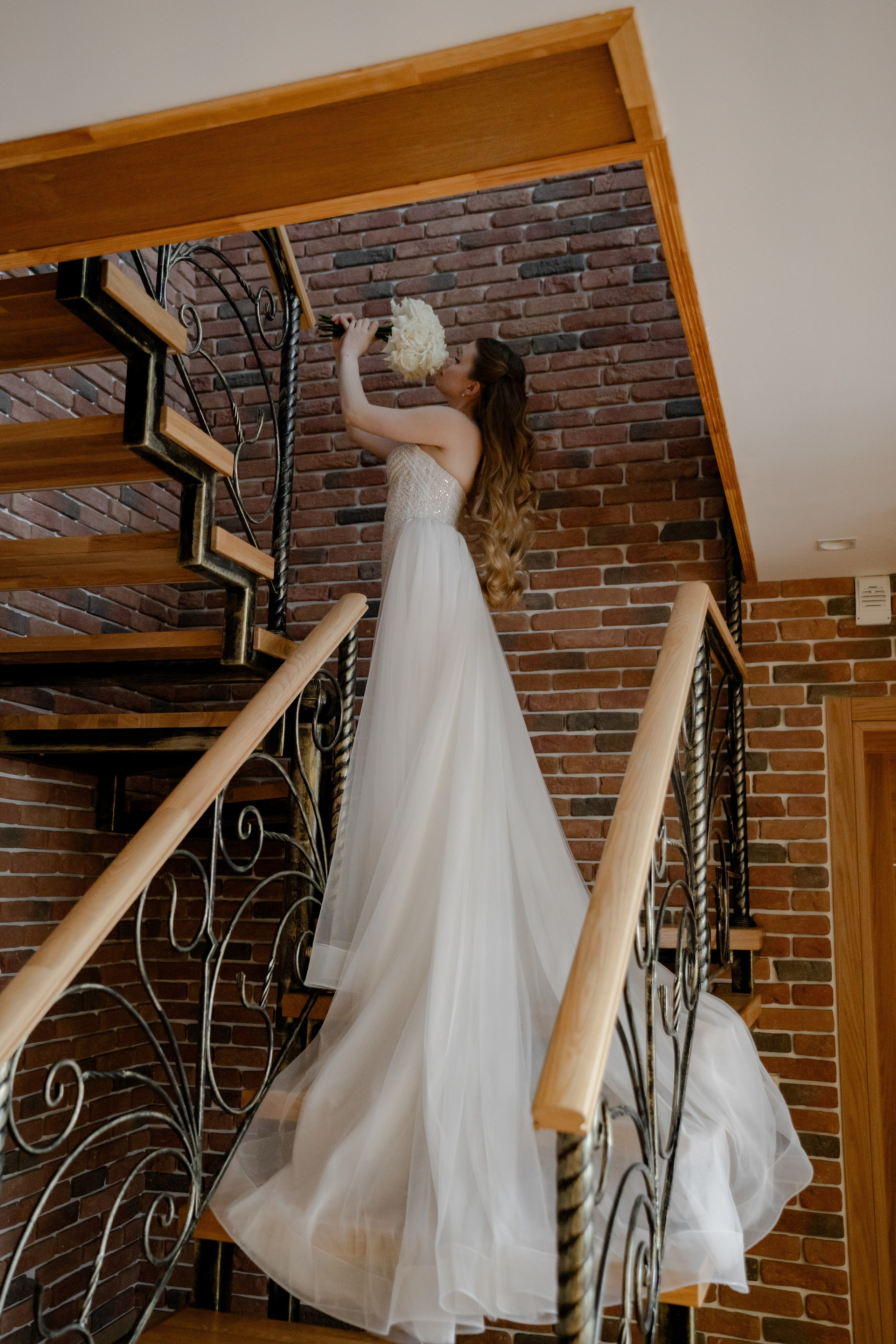 СВАДЕБНАЯ СЬЕМКА СБОРОВ В ОТЕЛЕ И ВЫЕЗД НА ЦЕРЕМОНИЮ (СНЯТО В СИБИРЕ В НИЖНЕВАРТОВСКЕ)М. Профессиональный фотограф, Санкт-Петербург — Виктория Богомолова