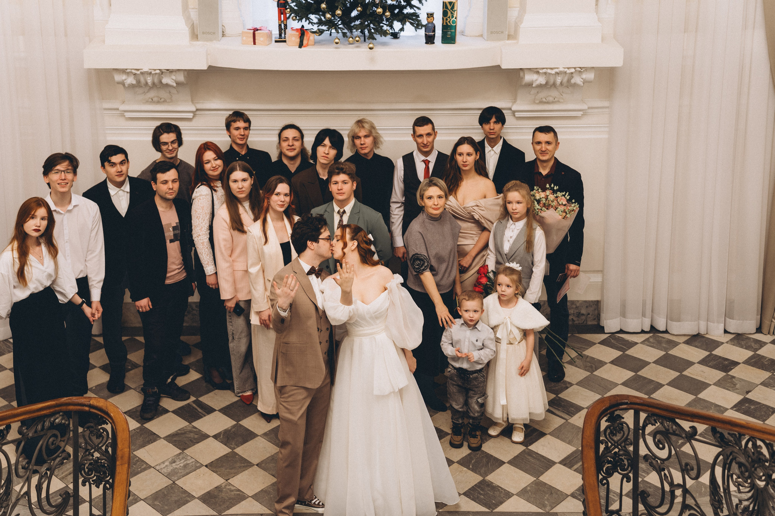 СВАДЕБНАЯ СЬЕМКА ВО ВТОРОМ ДВОРЦЕ С ГОСТЯМИ И ПРОГУЛКА В ТАВРИЧЕСКОМ САДУ. Профессиональный фотограф, Санкт-Петербург — Виктория Богомолова