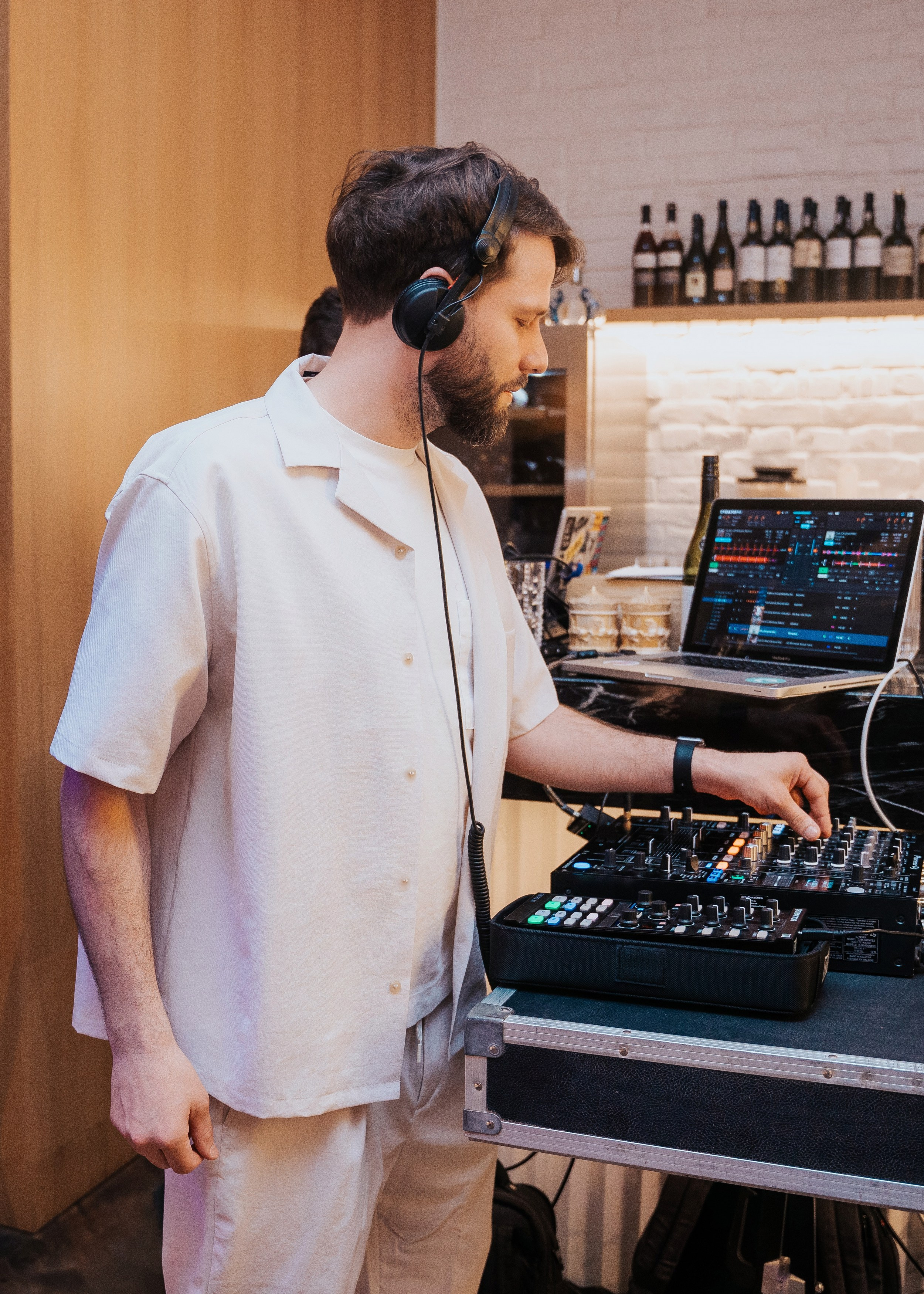 ГАСТРОЛЬНЫЙ УЖИН В MAIN WINE «ИДЕМ НА ВОСТОК. ГОРДИМСЯ ДОСТОЯНИЕМ». СВОИ. ФОТООТЧЕТЫ-СОБЫТИЯ-МЕСТА