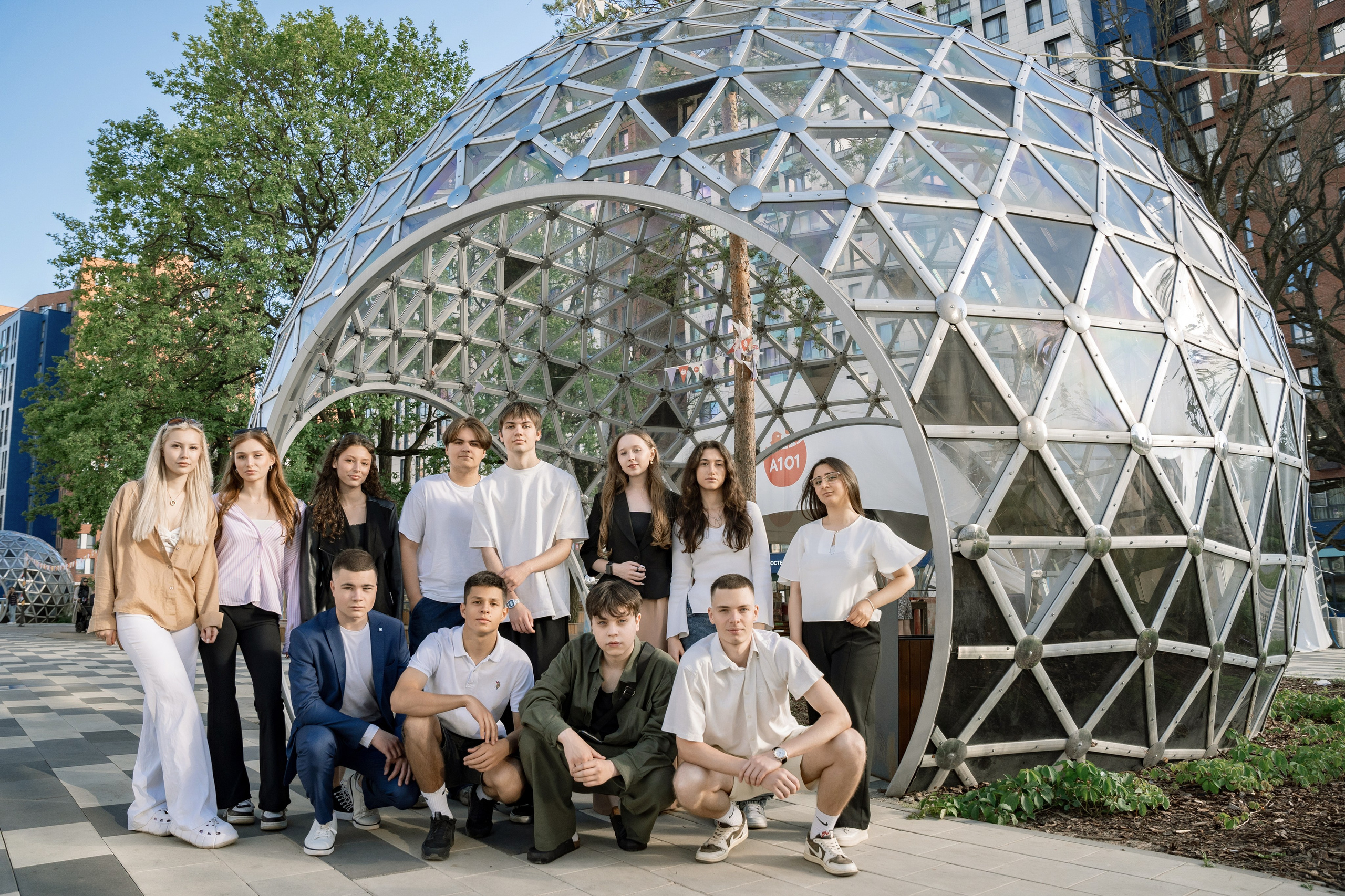 Съёмка для 11А в студии и у школы. Репотражный и семейный фотограф в Москве Герлинг Радмила