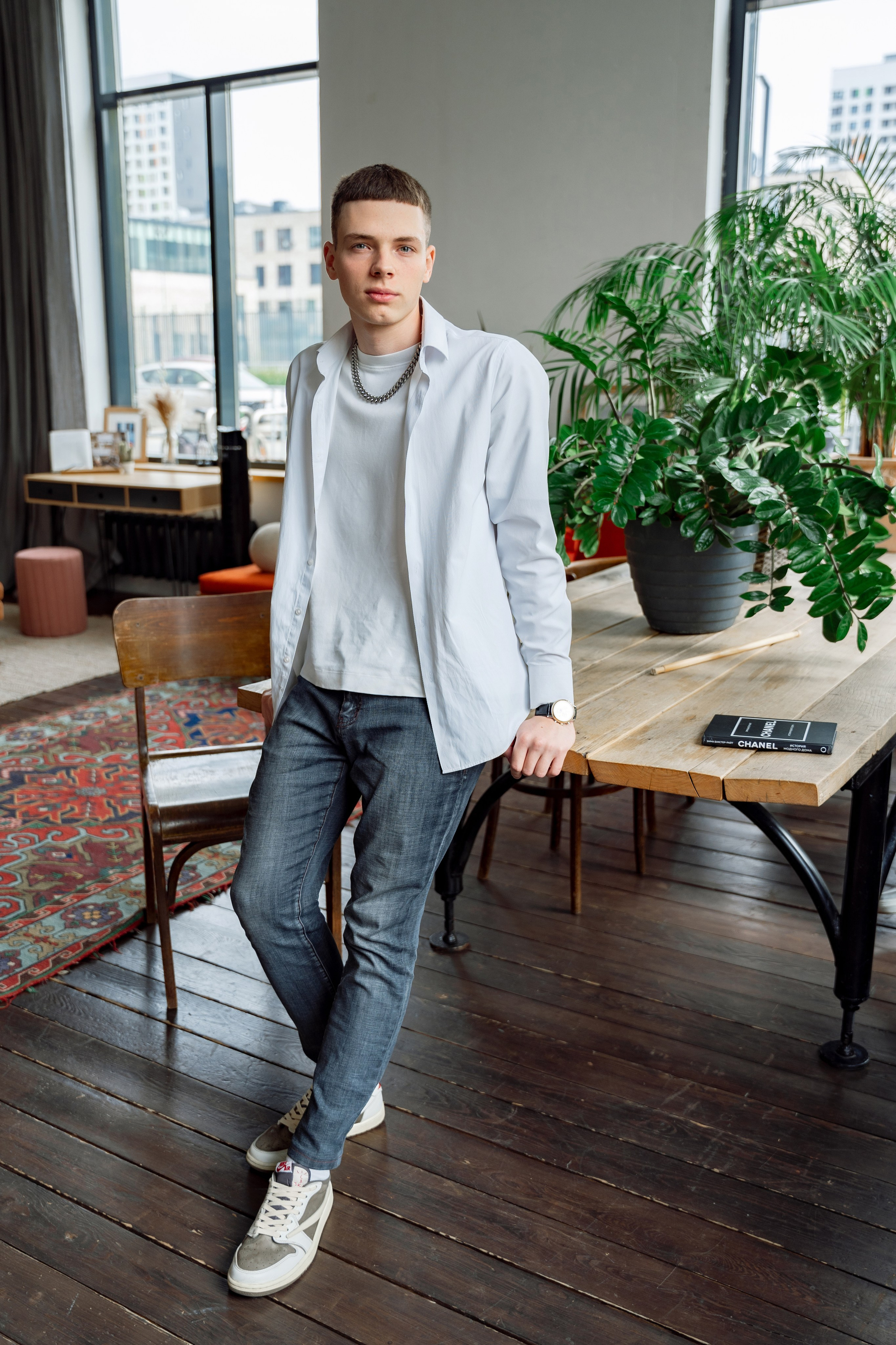 Съёмка для 11А в студии и у школы. Репотражный и семейный фотограф в Москве Герлинг Радмила