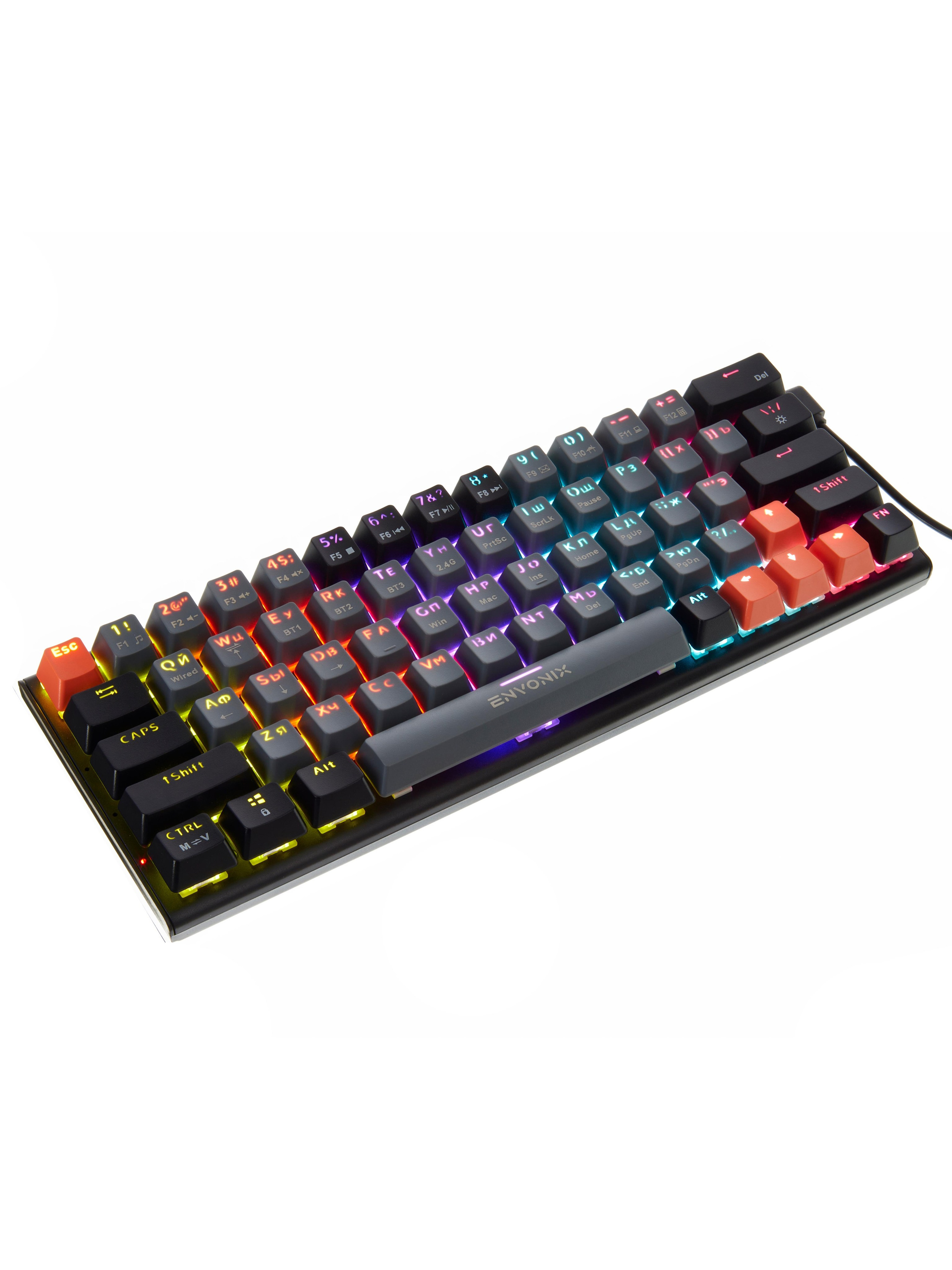 Съемка клавиатуры на белом фоне