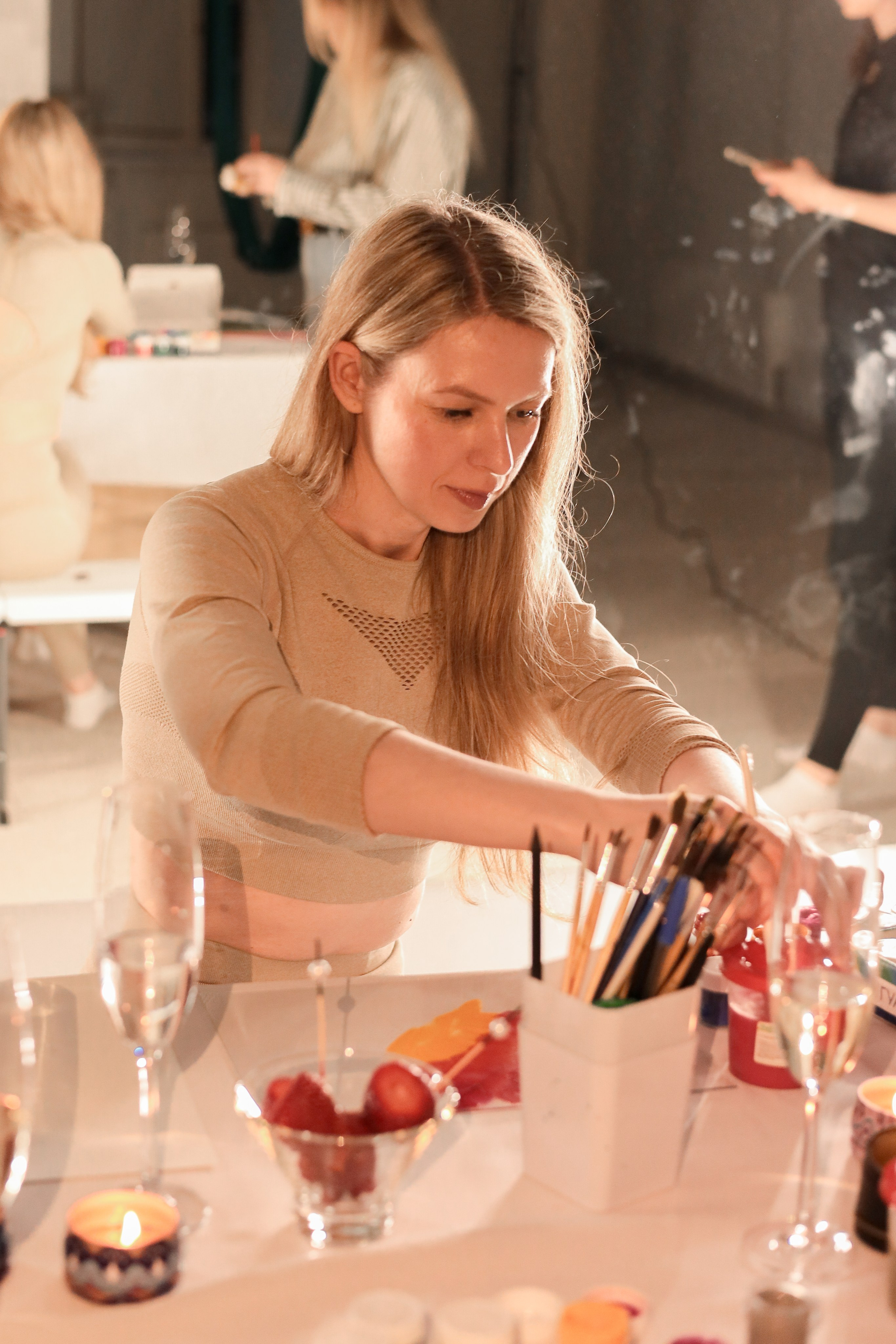 Арт-терапия + аэройога. Фотограф Надршина Лилия