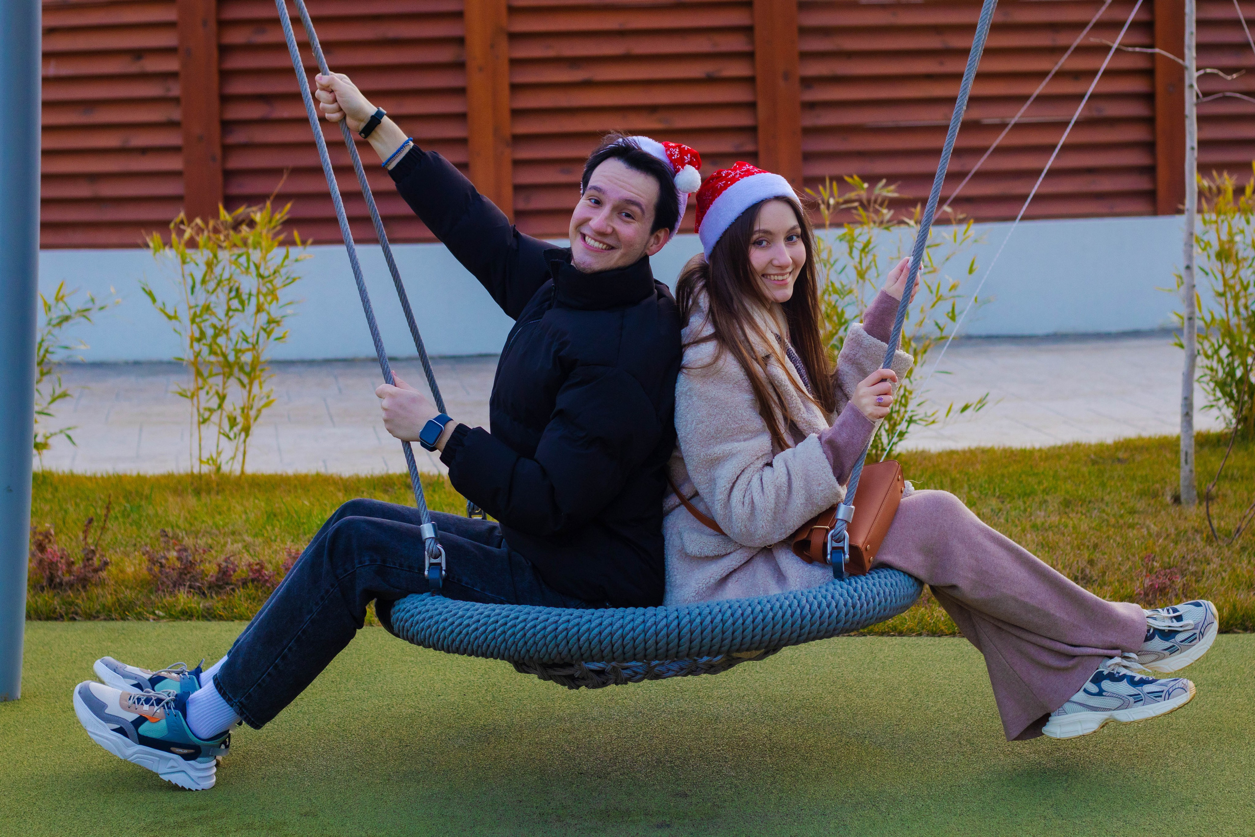 «Шепот влюбленных душ». Уличный фотограф Города N