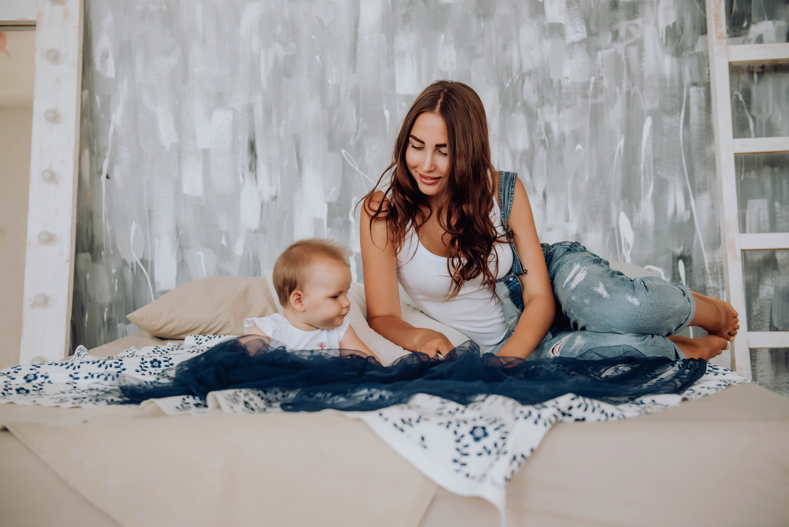 Mother and daughter. Lifestyle фотограф