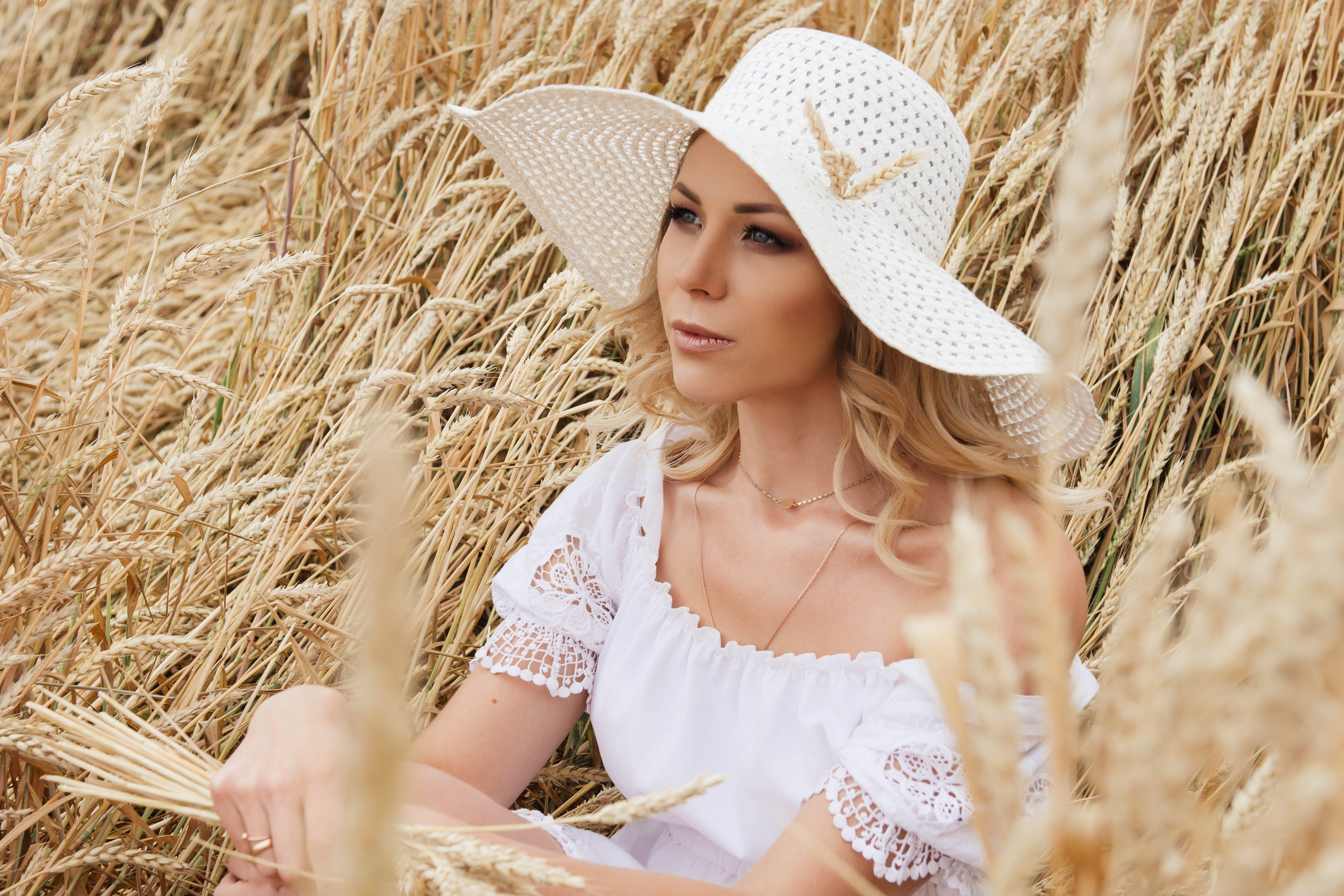 Ветер в волосах. Lifestyle фотограф