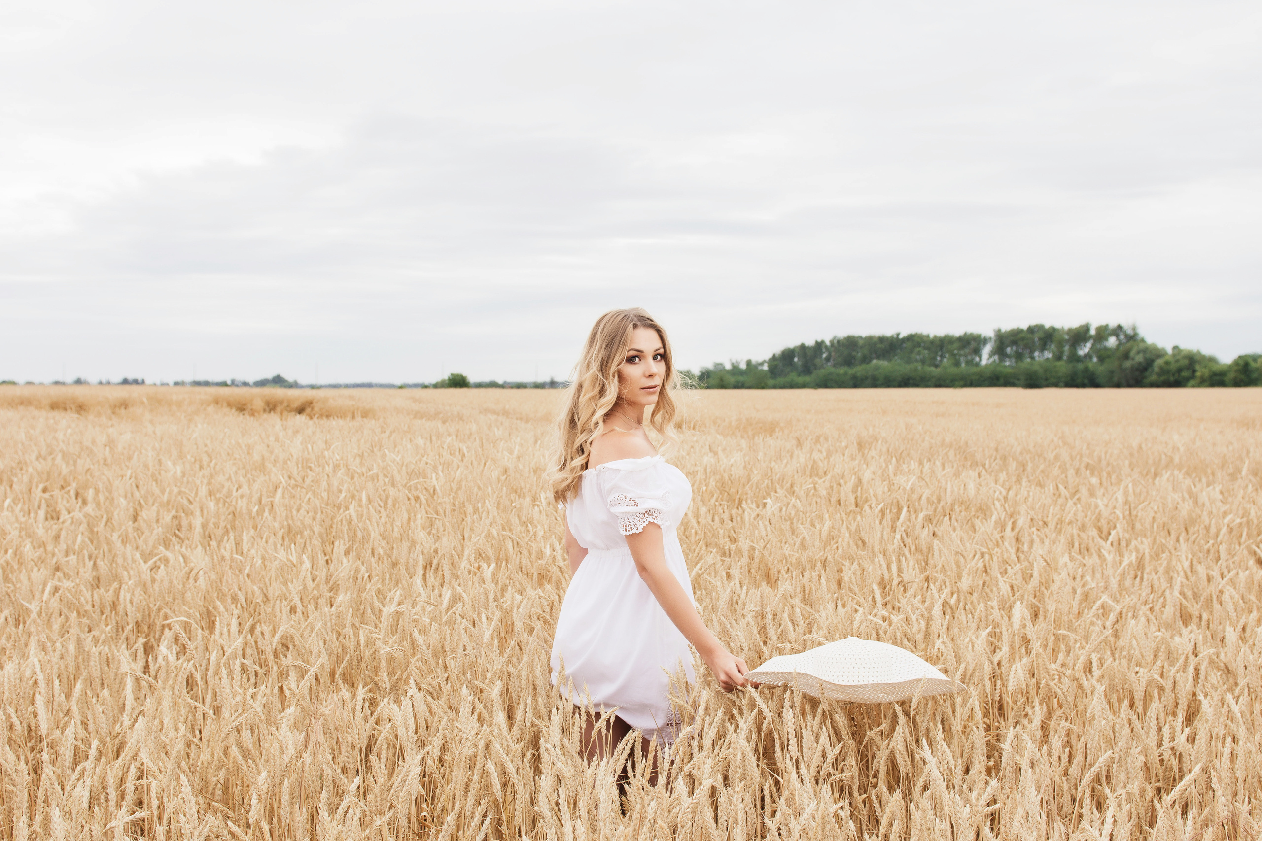 Ветер в волосах. Lifestyle фотограф