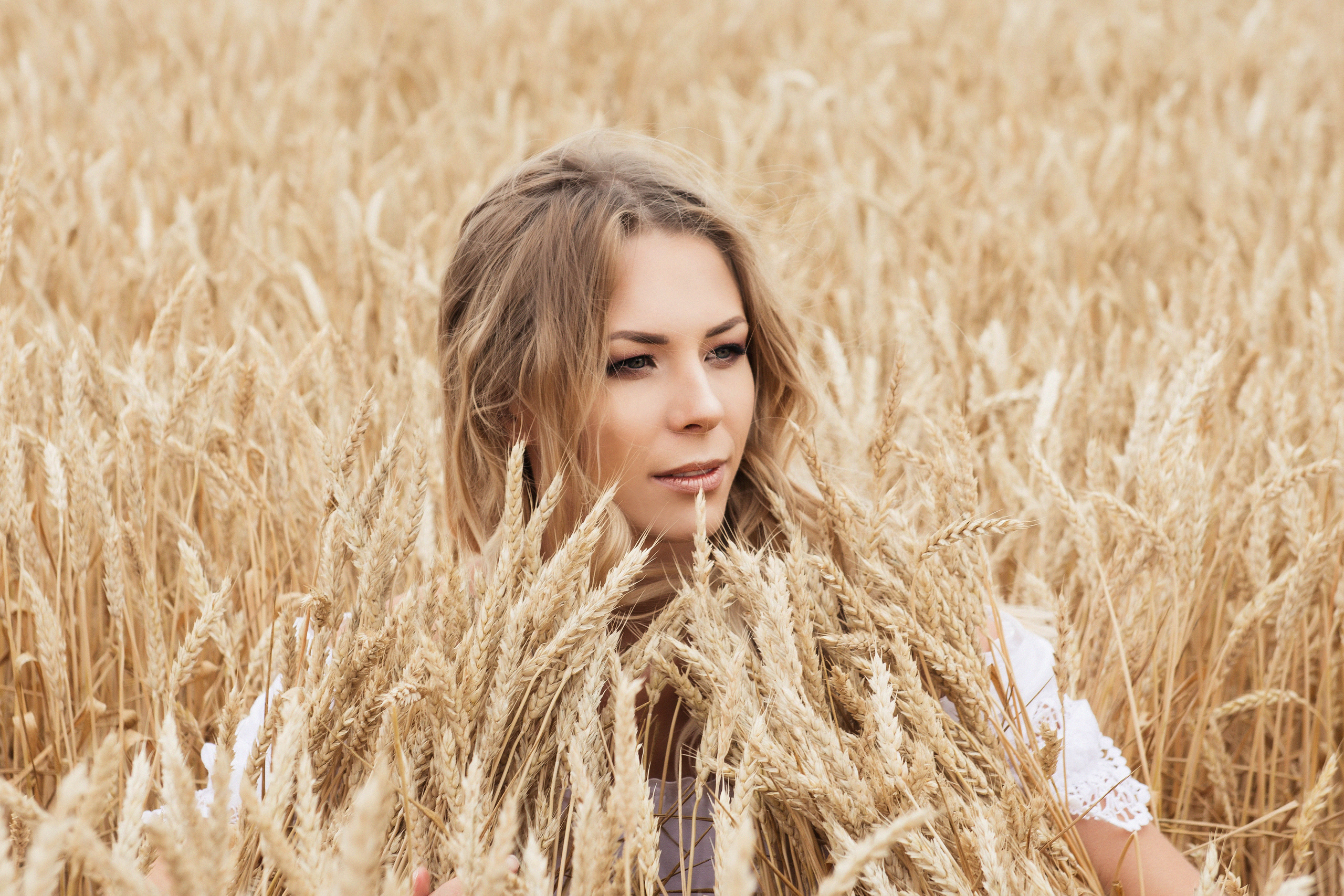 Ветер в волосах. Lifestyle фотограф