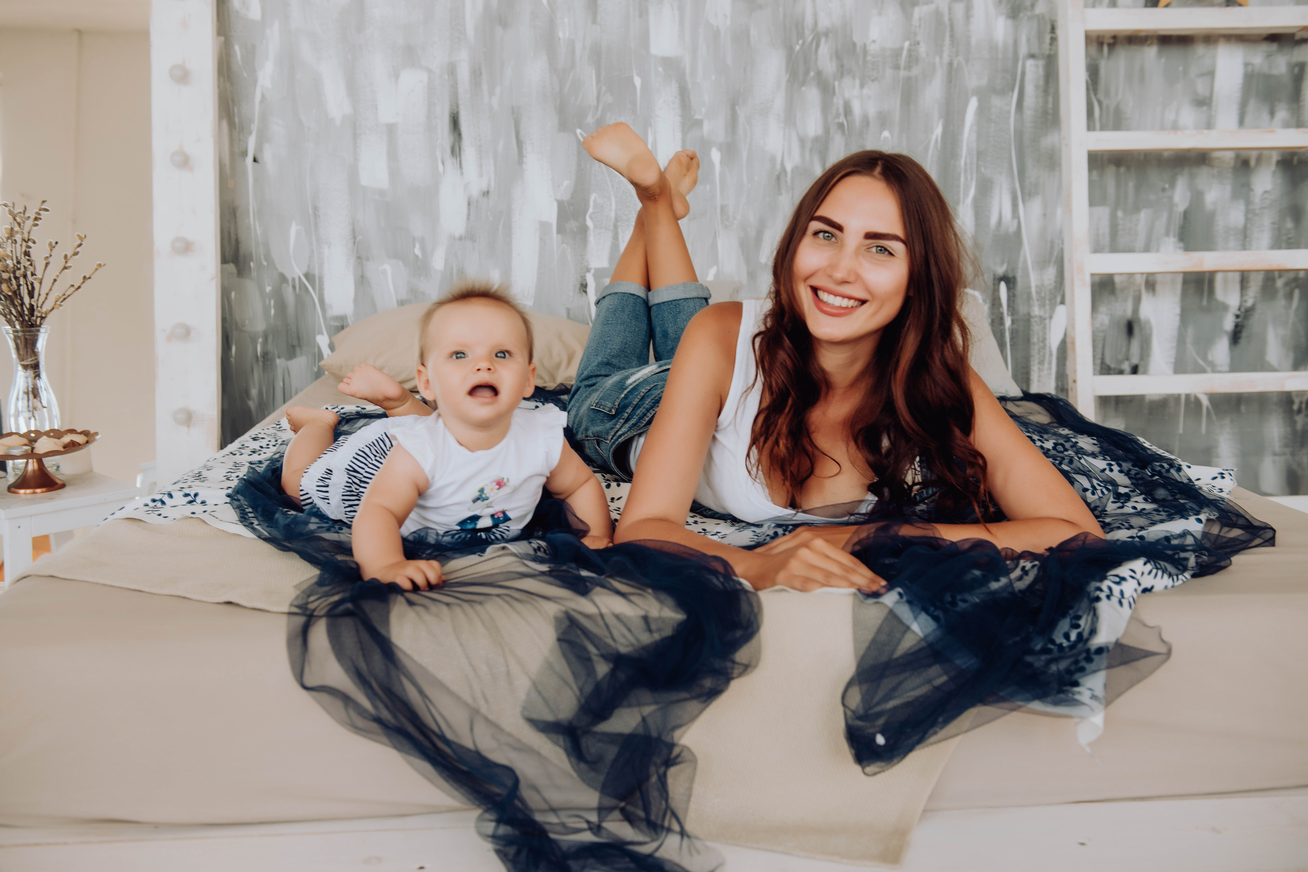 Mother and daughter. Lifestyle фотограф