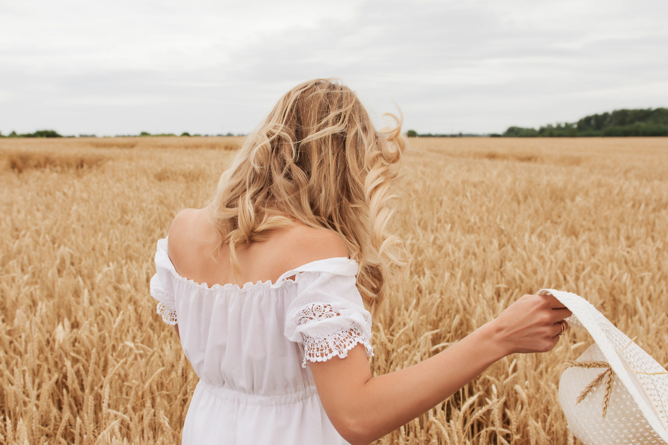 Ветер в волосах. Lifestyle фотограф