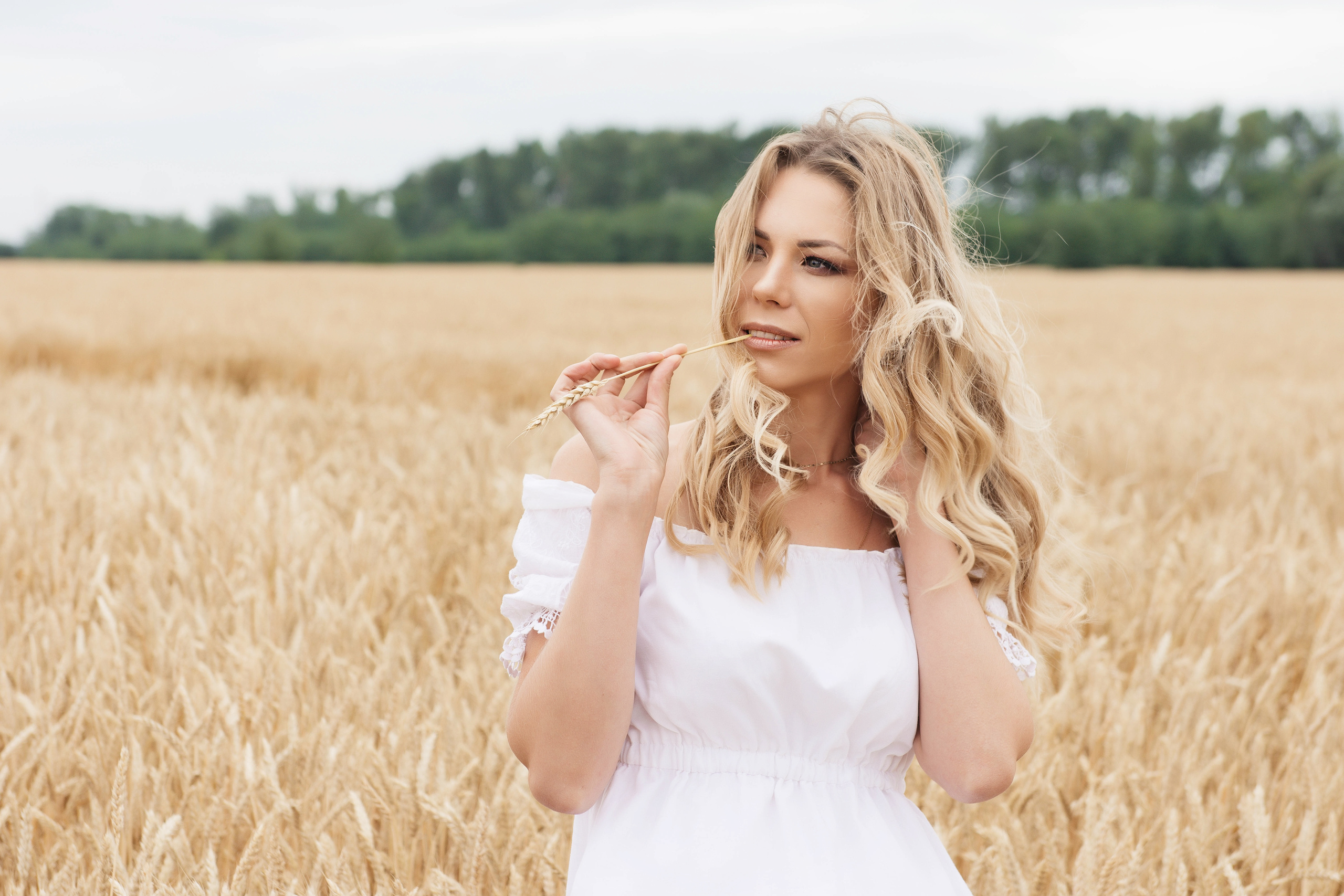 Ветер в волосах. Lifestyle фотограф